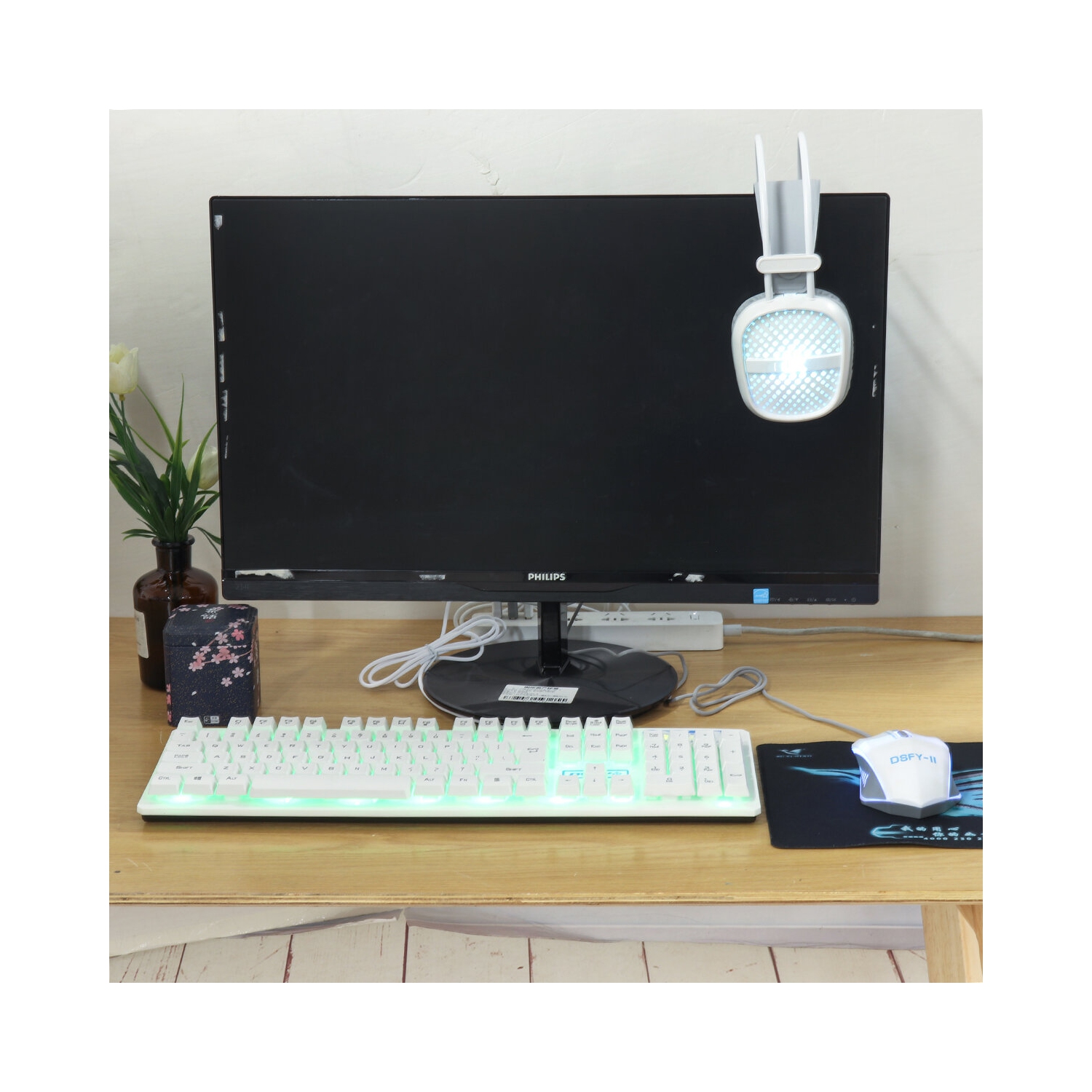 Clavier 3-en-1 USB avec fil Souris 1600 ppp Casque d'écoute coloré Set Gaming Backlight clavier mécanique étanche pour ordinateur portable de