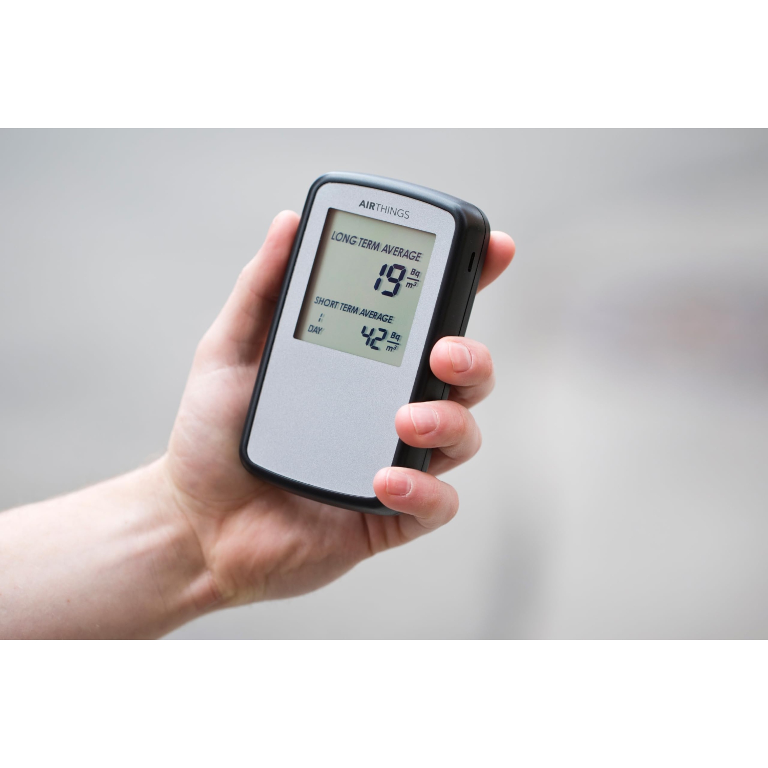 AIRTHINGS Corentium Home , détecteur de gaz radon, version canadienne en Bq/m