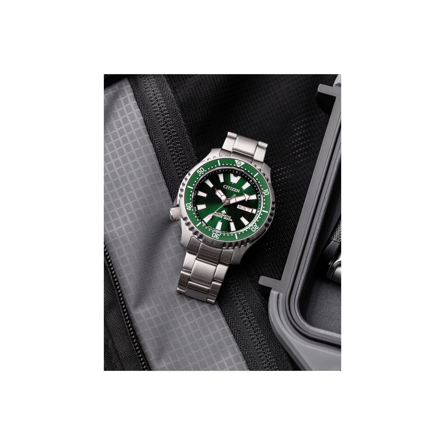 Montre automatique Promaster Dive 44&nbsp;mm en inox argenté avec cadran vert pour hommes de Citizen