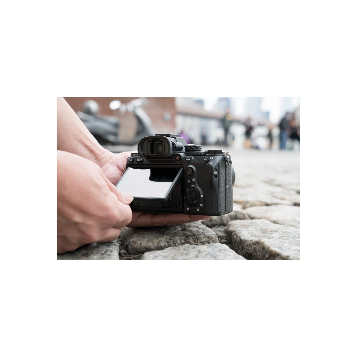 Remis à neuf - App. Photo sans miroir plein cadre/objectif interchangeable a7 III ILCE7M3/B de Sony + ACL 3 po - (boîtier seul. - Configuration de