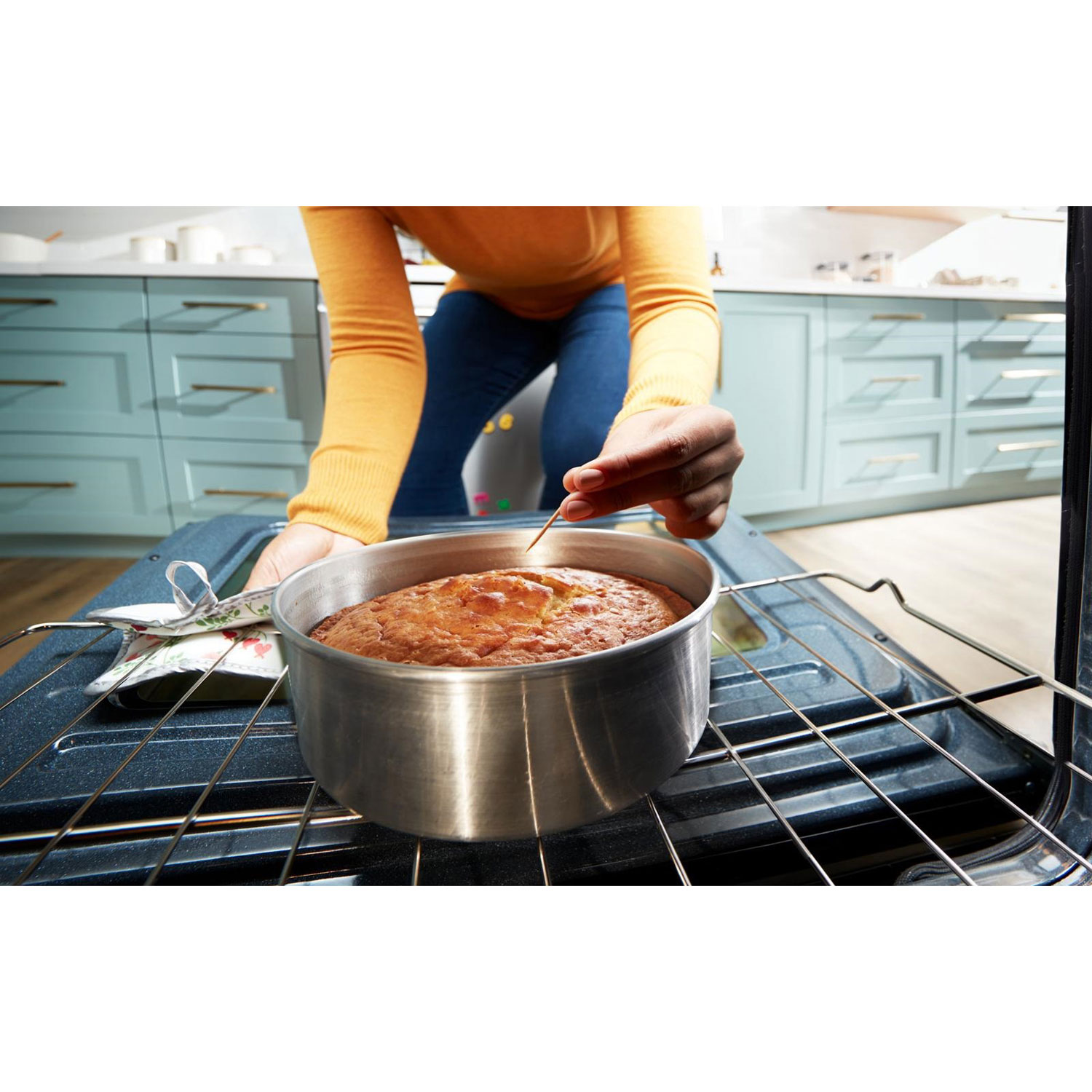 Cuisinière électrique autonome à 4 éléments avec four autonettoyant 5,3 pi³ 30 po série 3 de Whirlpool - Inox