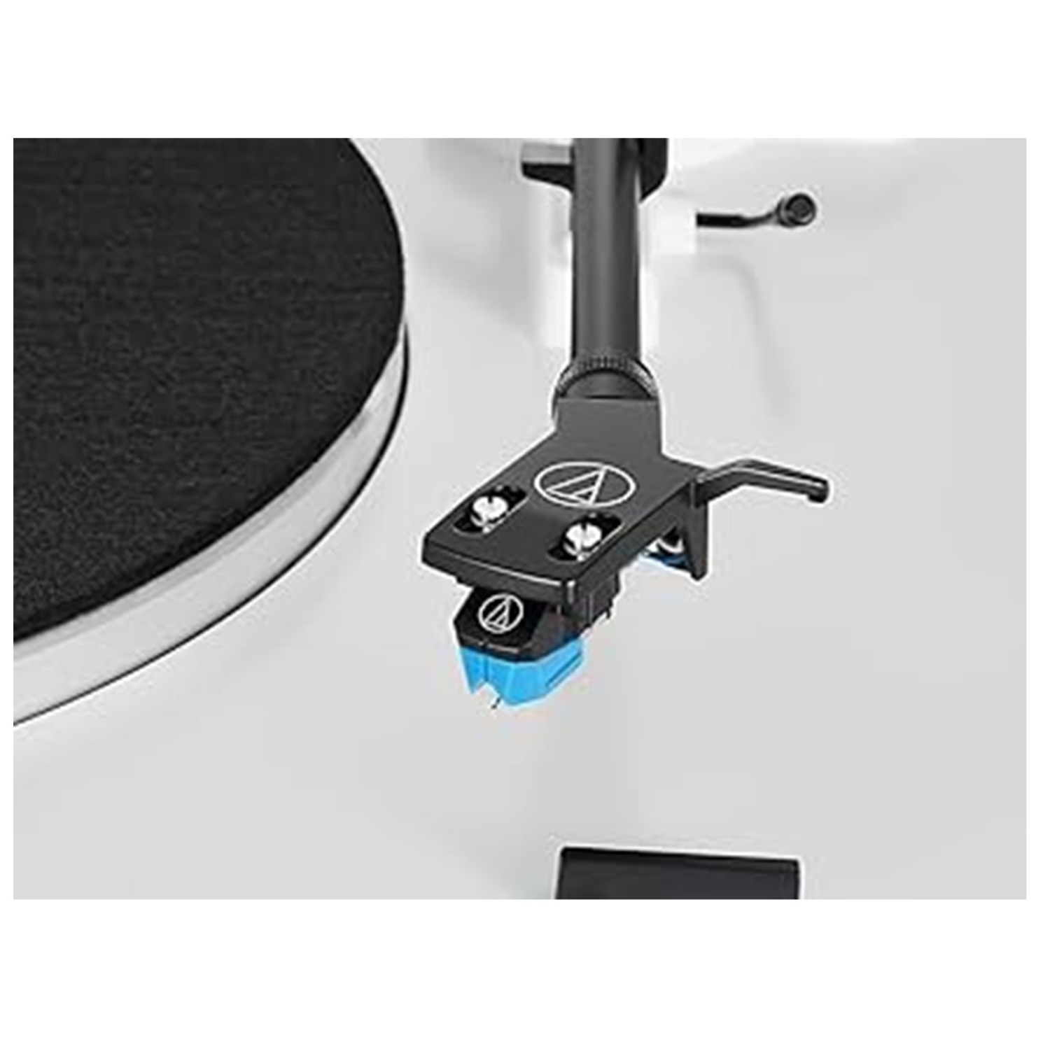 Tourne-disque Bluetooth à entraînement par courroie automatique d'Audio-Technica - Blanc