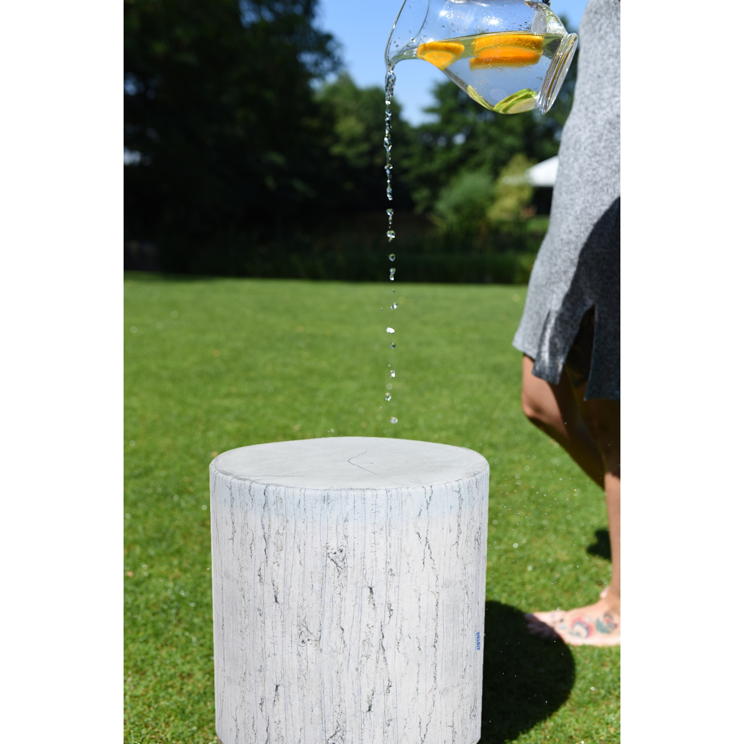 Delsit Pouf and Footstool Ottoman - Waterproof Round Stool for Indoor and Outdoor Use, Room Decor & Furniture with Removable Cover, Made in Europe