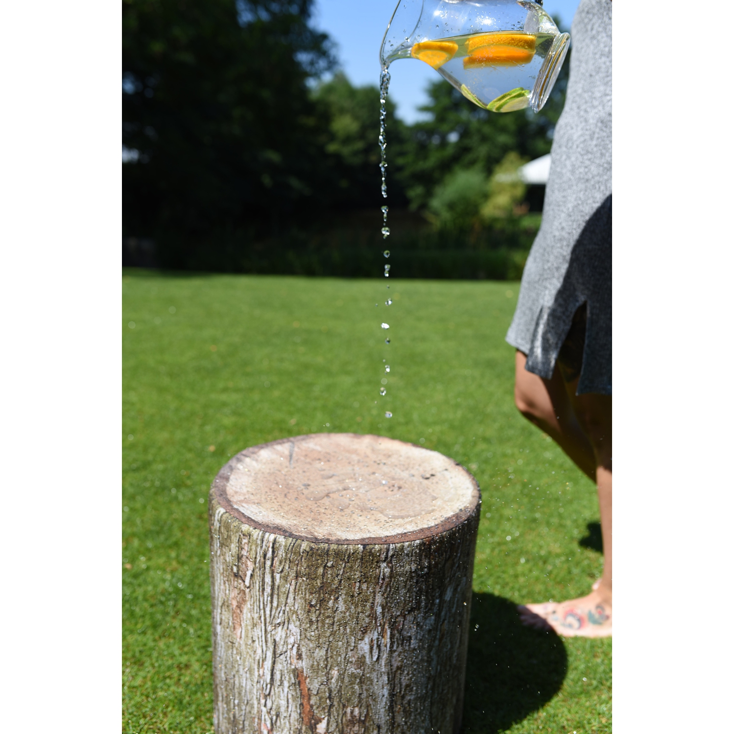 Delsit Pouf and Footstool Ottoman - Waterproof Round Stool for Indoor and Outdoor Use, Room Decor & Furniture with Removable Cover, Made in Europe