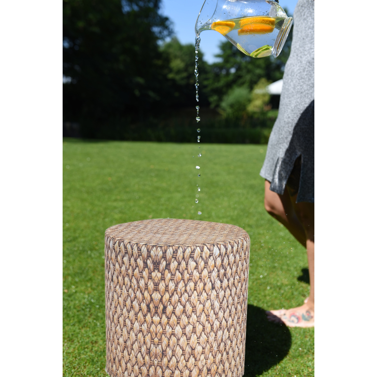 Delsit Pouf and Footstool Ottoman - Waterproof Round Stool for Indoor and Outdoor Use, Room Decor & Furniture with Removable Cover, Made in Europe