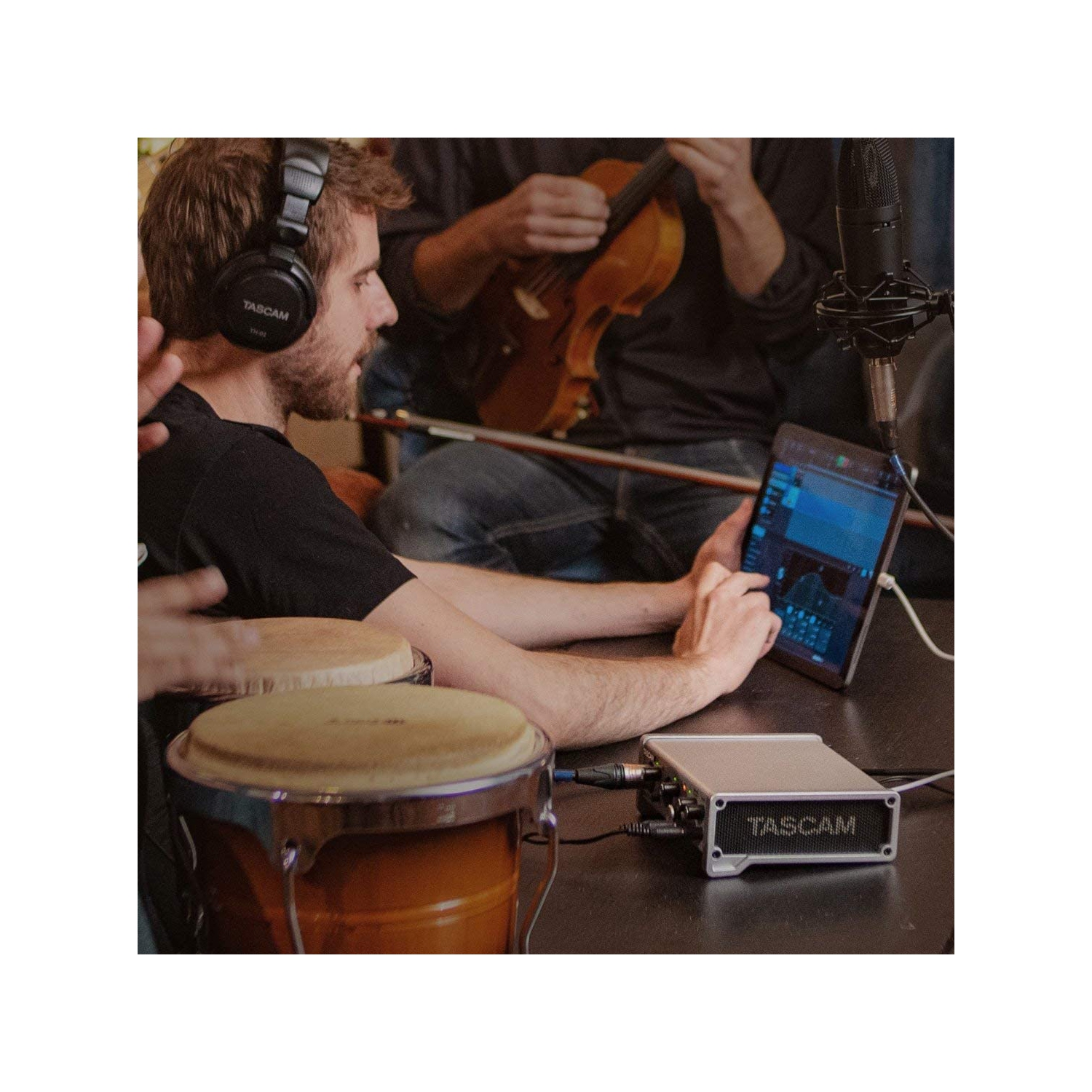 Tascam Series 102i 10 IN/2 OUT USB Audio/MIDI Interface