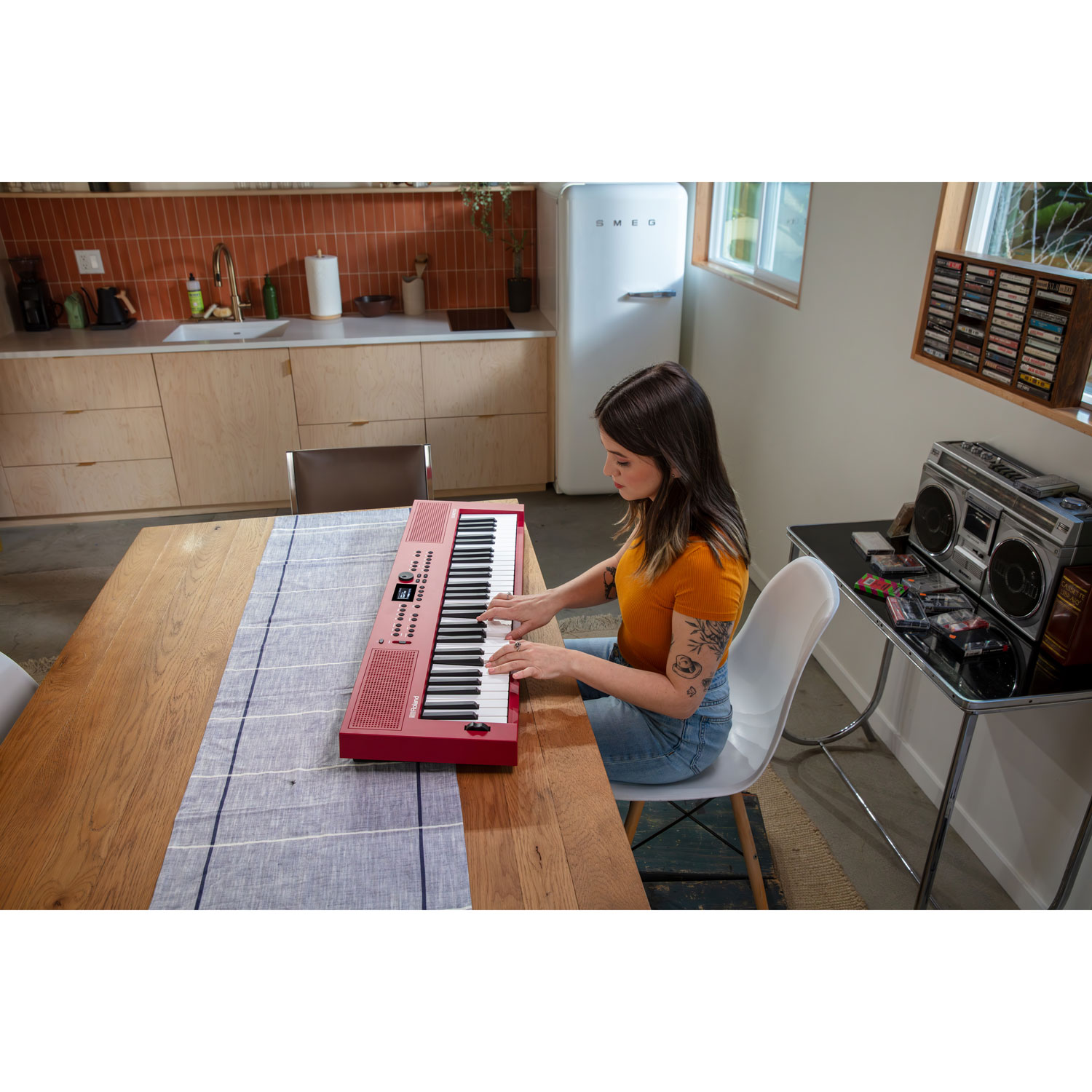 Roland GO:KEYS 3 61-Key Music Creation Keyboard - Dark Red