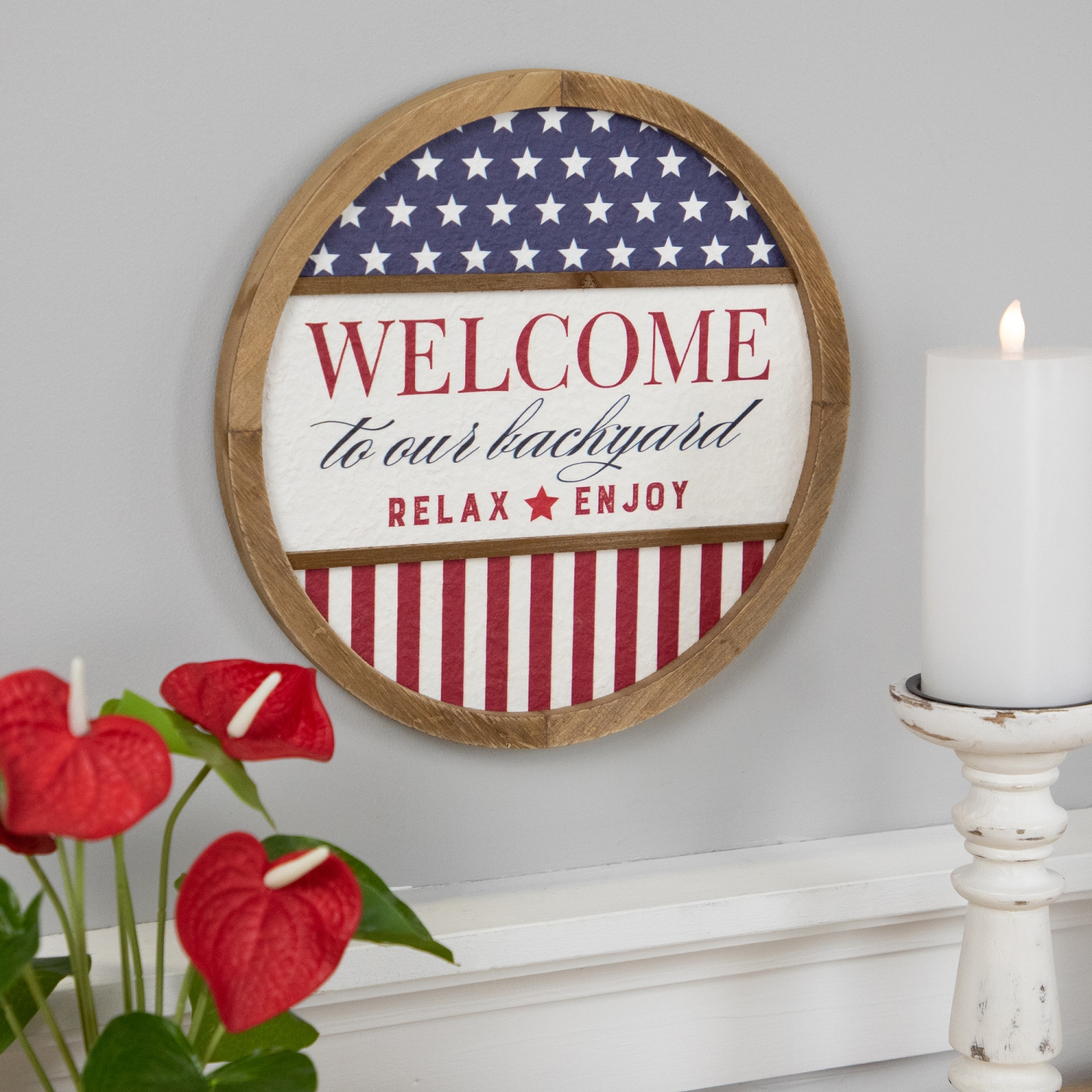 Affiche murale encadrée « Welcome to Our Backyard Americana » - 11,75 po