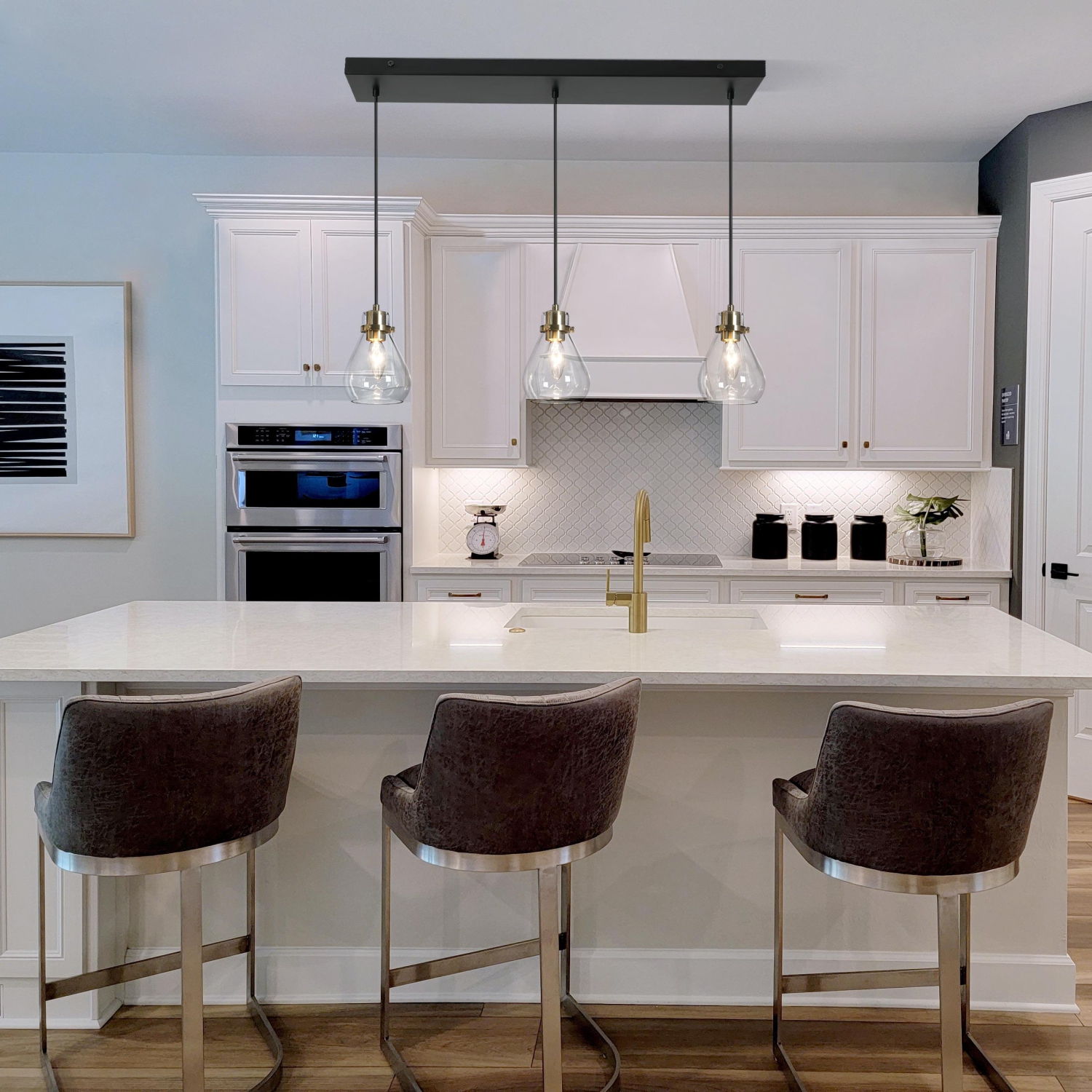 Modern Teardrop Kitchen Island Chandelier, 3-Light 22-in Brass Gold and Black in Bell Modern/Contemporary Clear Glass Linear LED Hanging Kitchen