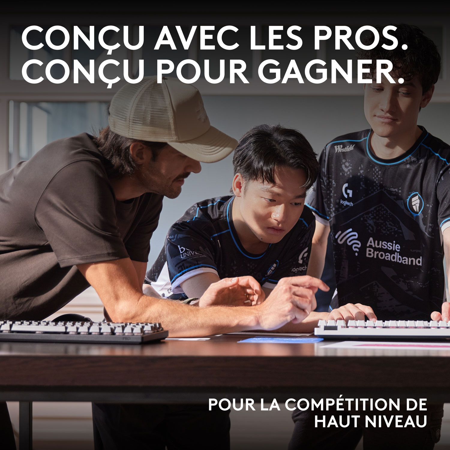 Clavier de jeu sans fil rétroéclairé à touches tactiles optiques GX PRO X 60 LIGHTSPEED de Logitech - Magenta - Anglais