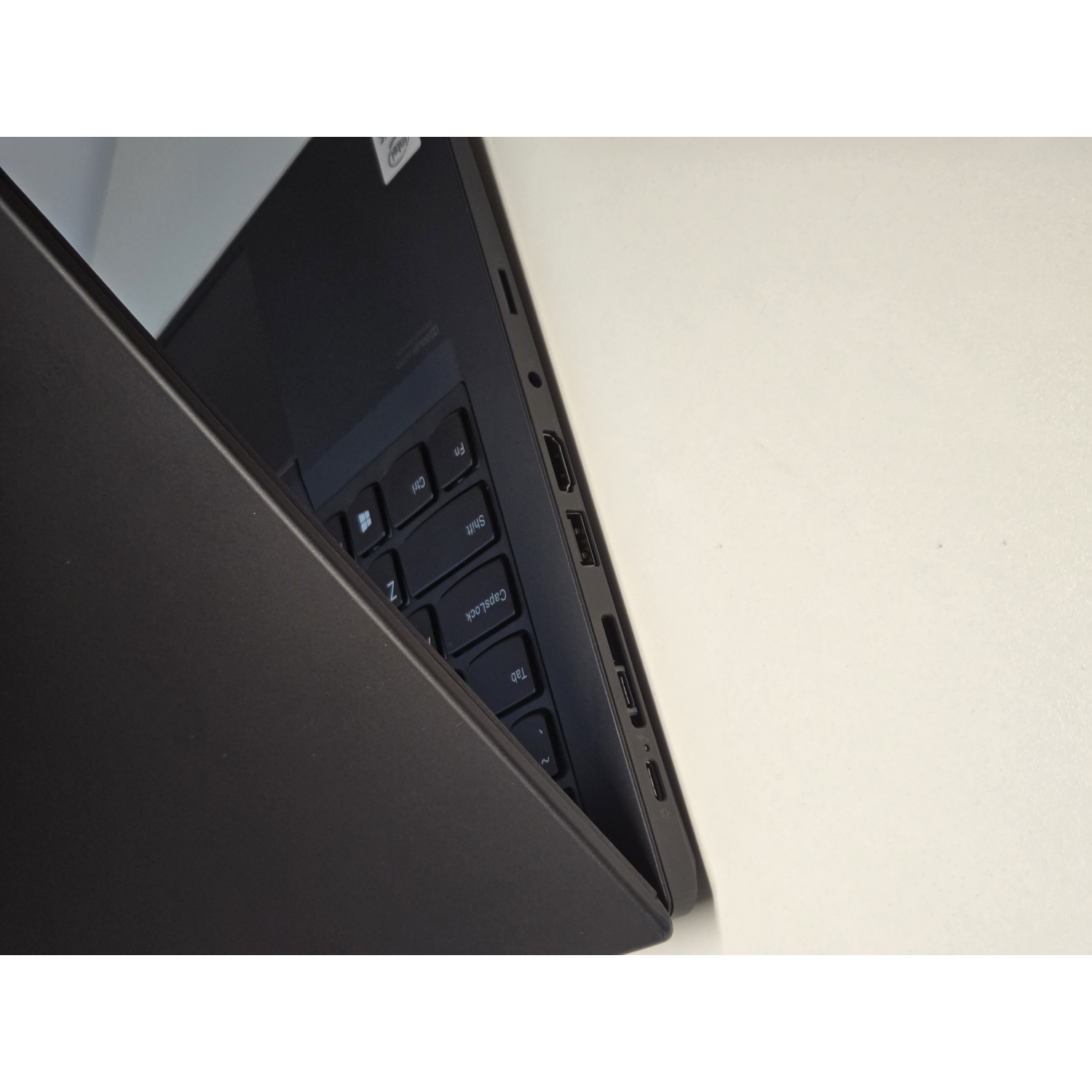 Refurbished Lenovo ThinkPad T14 Gen 1 14" FHD i5 10210U @ 4.2 GHz 32GB DDR4 256GB SSD Win 11 Pro