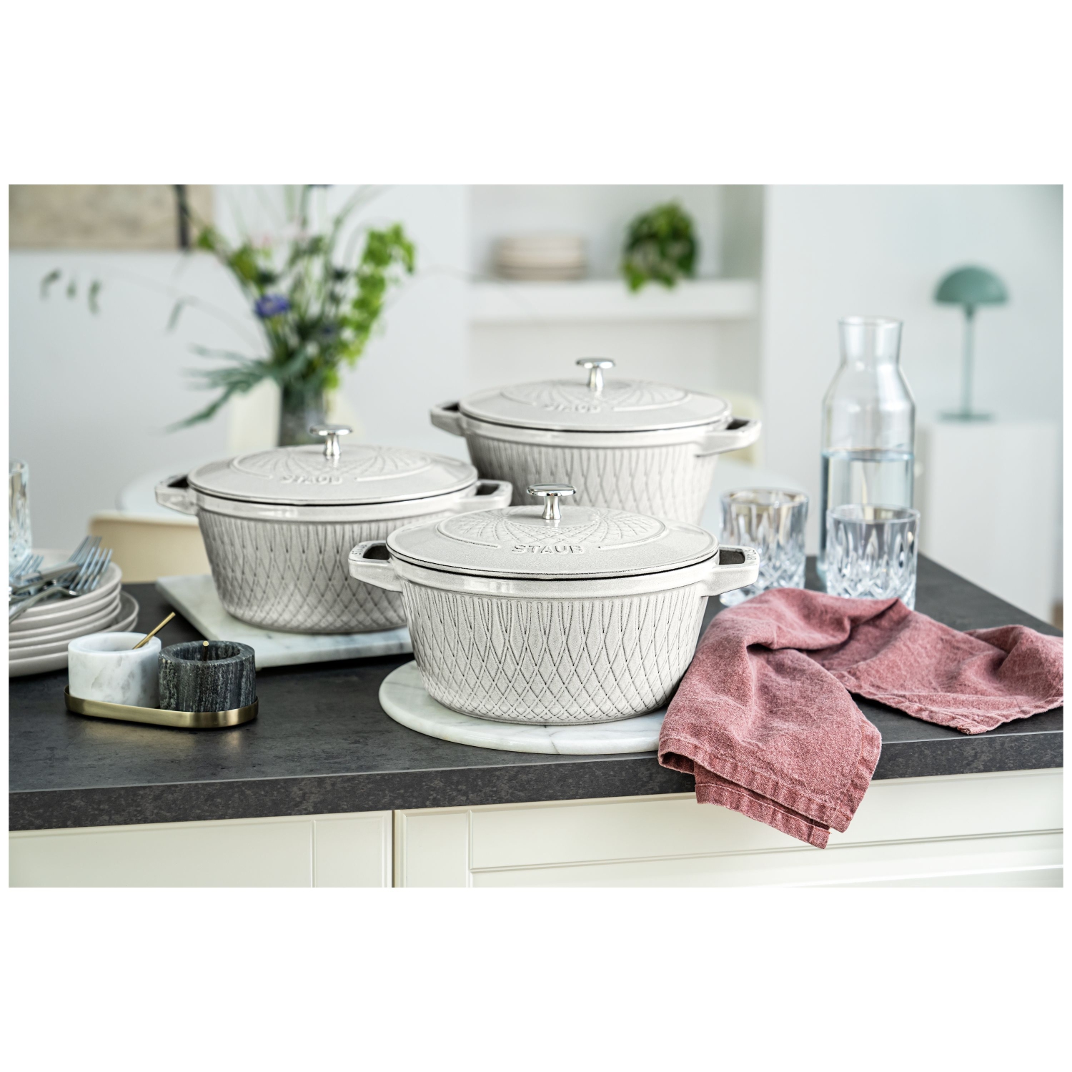 STAUB la cotte 4 L en fonte à la cocotte Twister ronde, truffe blanche