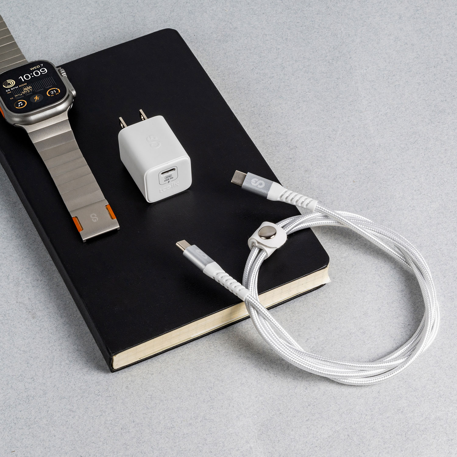 Câble tissé USB-C à USB-C de 1,2 m Vibrance de LOGiiX (LGX-13754) - Blanc