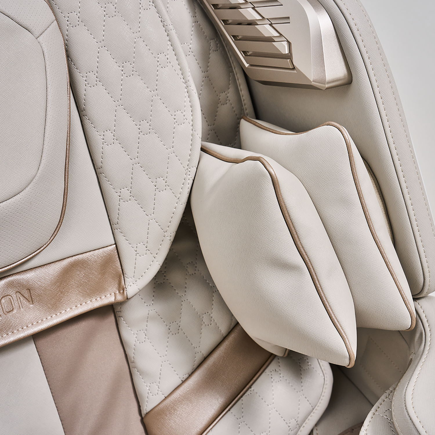 Fauteuil de massage 4 XD de Bodyfriend pour mouvements séparés des jambes et massage des muscles de base - Beige/cuir - EXPÉDITION GRATUITE