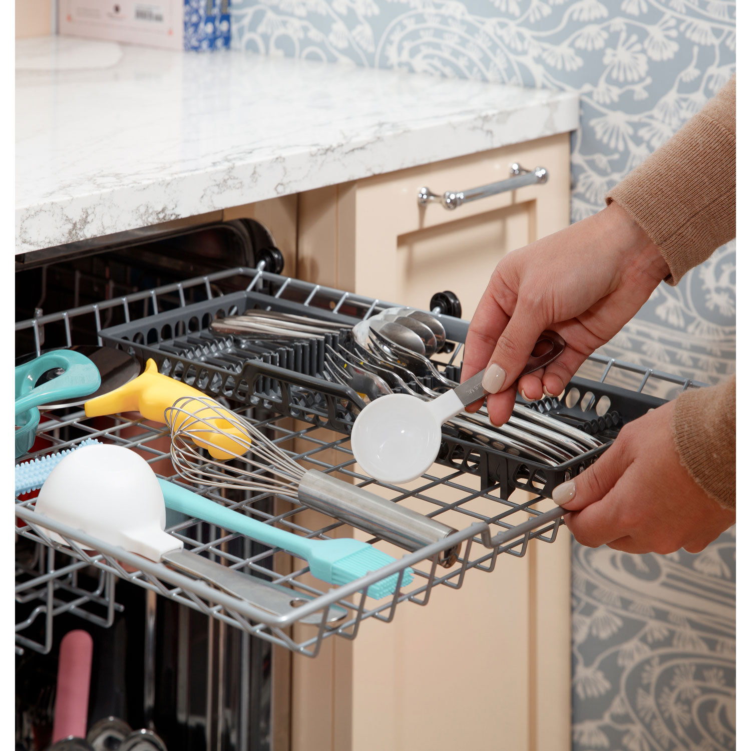 GE 24" 45dB Built-In Dishwasher with Third Rack - Slate