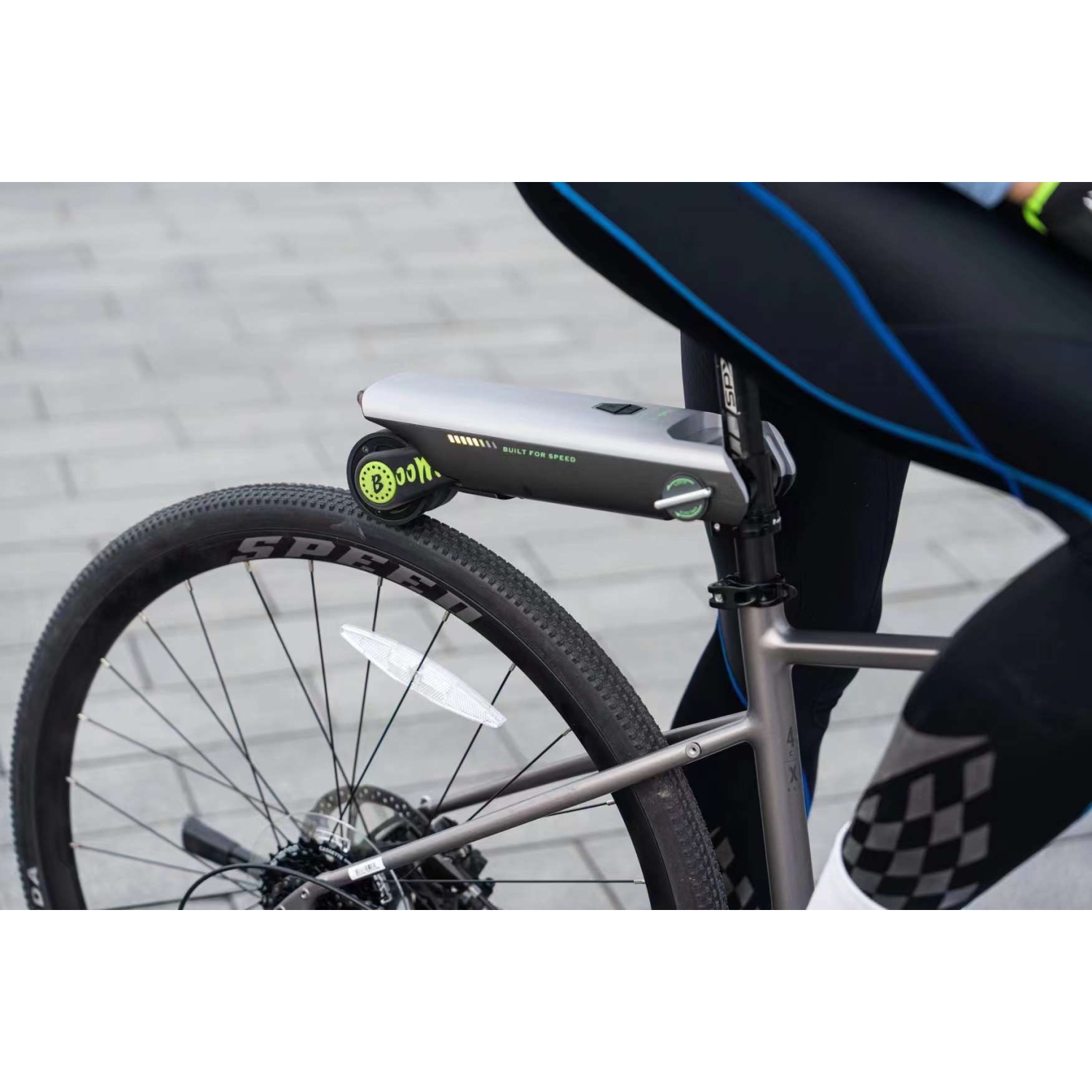 Trousse de conversion pour vélo électrique de 200 W tout en un avec batterie intégrée