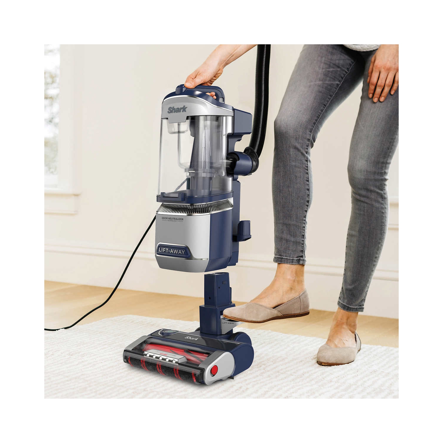 Aspirateur vertical Shark performance plus avec système de rouleau à deux brosses évolué