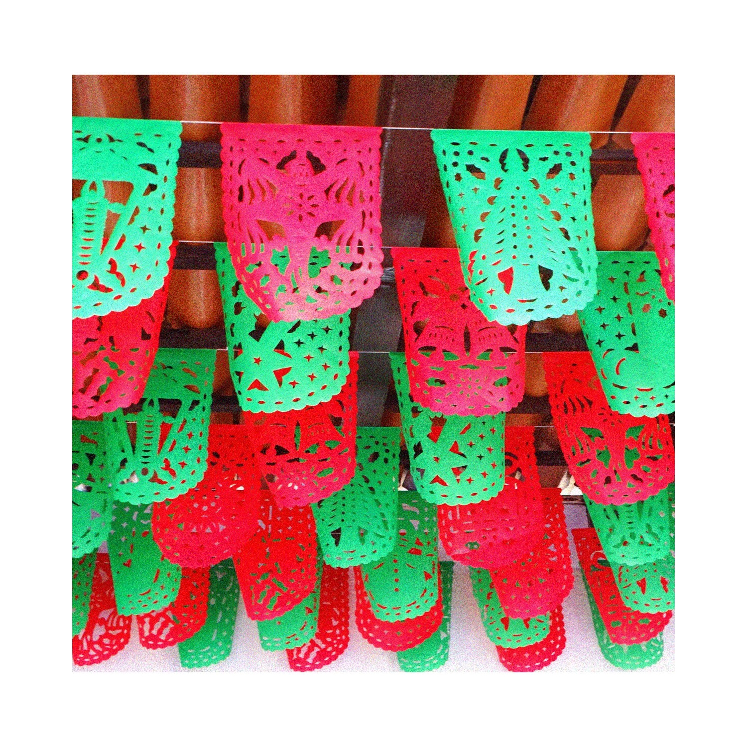 Fiesta Frenzy: 5 Pk Feliz Navidad Papel Picado Flags - Vibrant Red and Green Spanish Party Decorations! 50 Tissue Paper Flags, Over 60ft Long! WS12