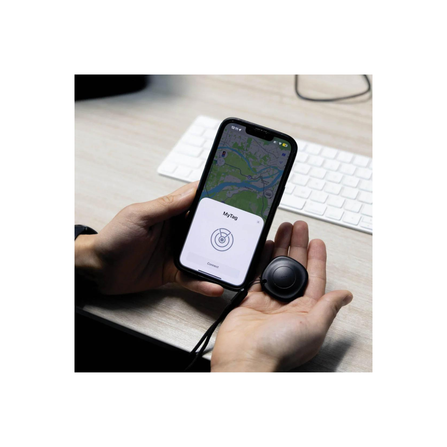 BlackboxMyCar Star Tags, keychain GPS Tracker, works with Apple Find My Integration & Bluetooth, works Online and Offline, with Privacy and Location