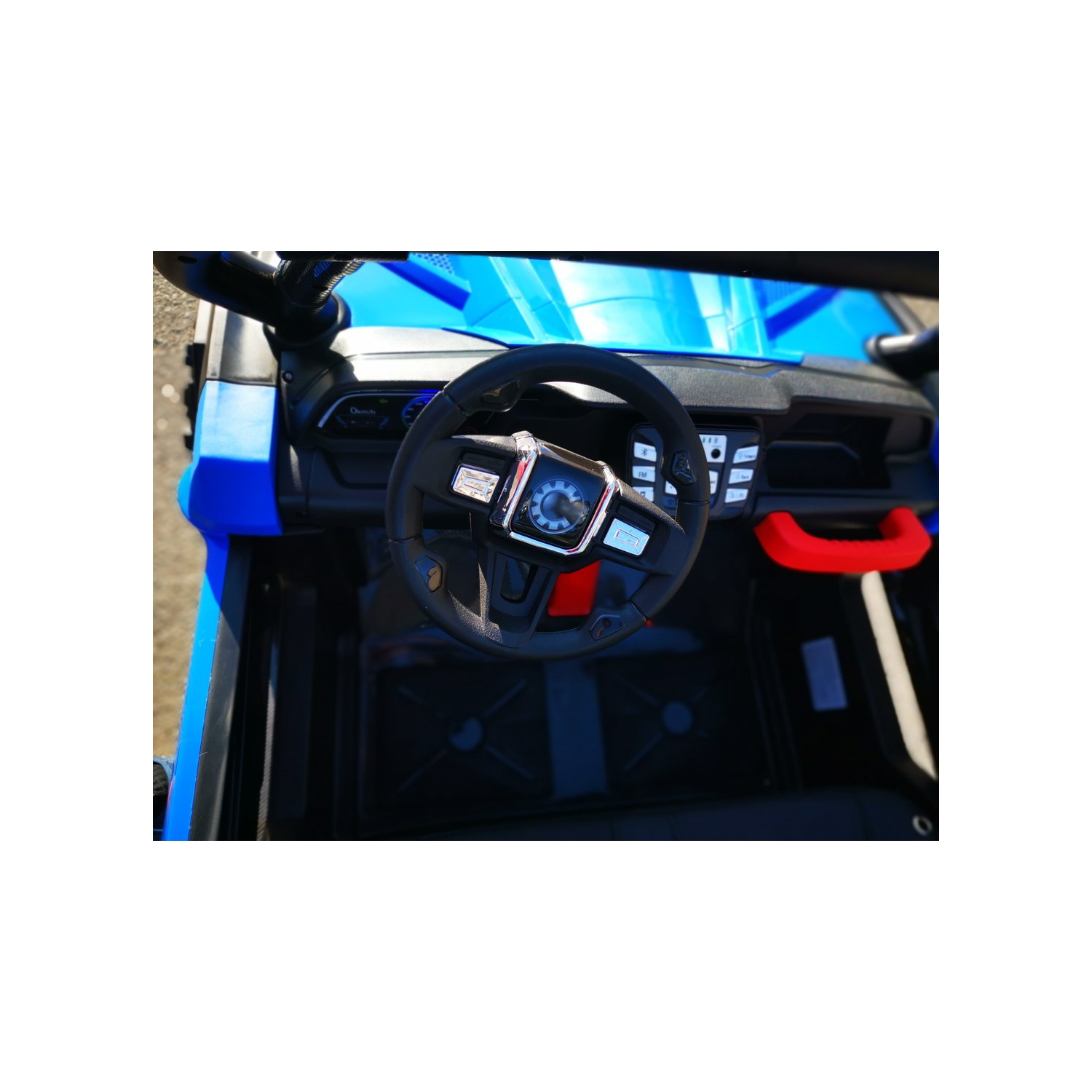 VUTT Super Shock 24&nbsp;V 4x4 à 2 places pour enfants, pneus en caoutchouc améliorés, sièges en cuir avec télécommande