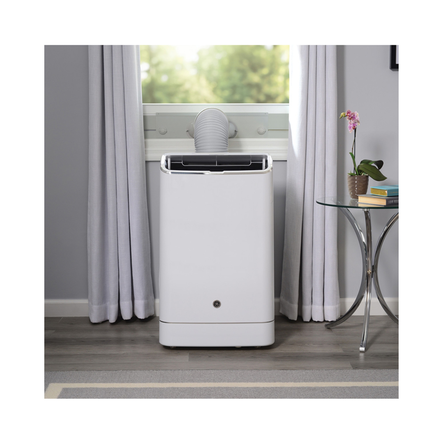 Climatiseur portatif de 14&nbsp;000&nbsp;BTU – Blanc