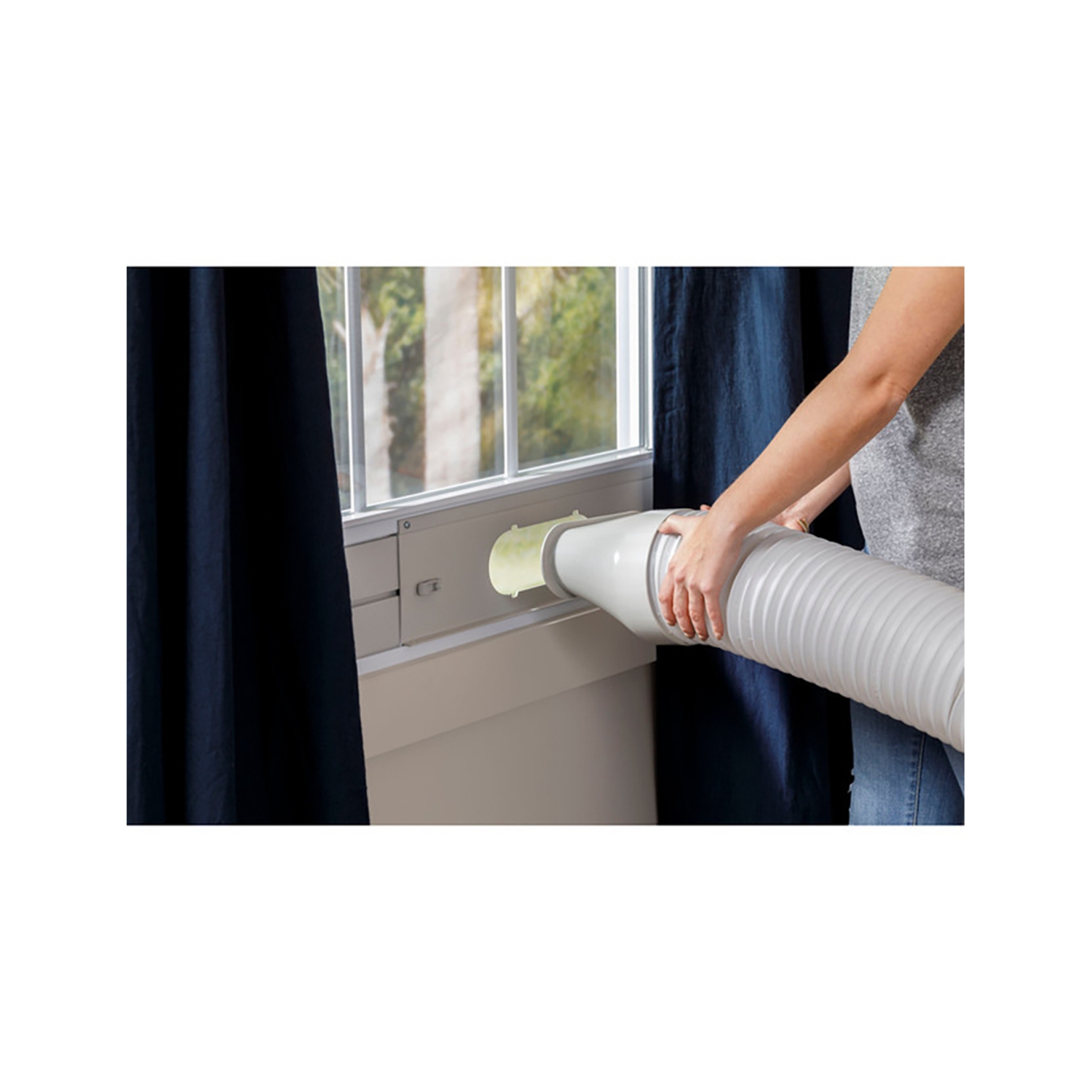 Climatiseur portatif de 14&nbsp;000&nbsp;BTU – Blanc