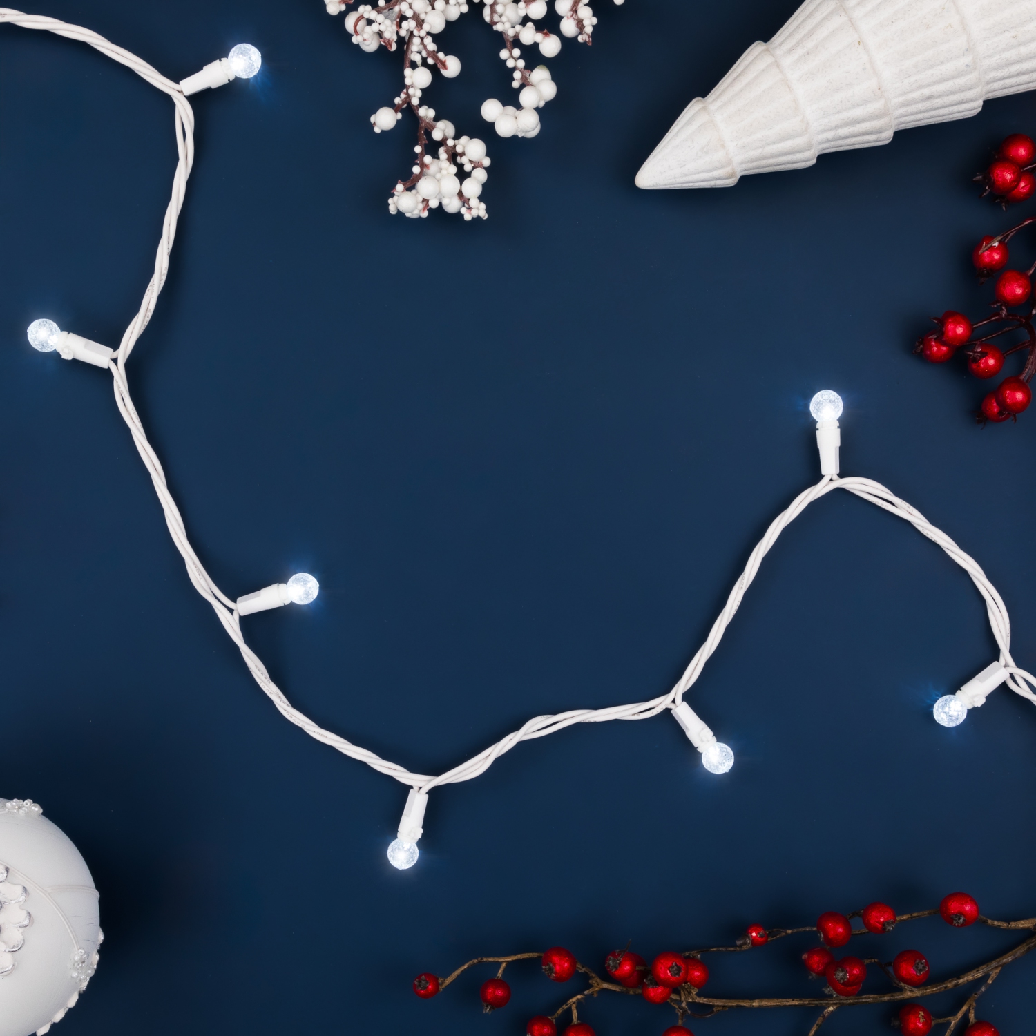 Lumières de Noël G12 de LED – Blanc pur – Câble blanc 16 pi – 50 unités