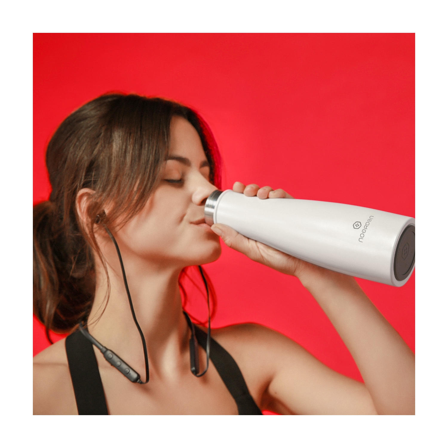 Noerden LIZ Smart Water Bottle 16 oz UV Self-Cleaning Sterilization Vacuum Insulated Stainless Steel, White