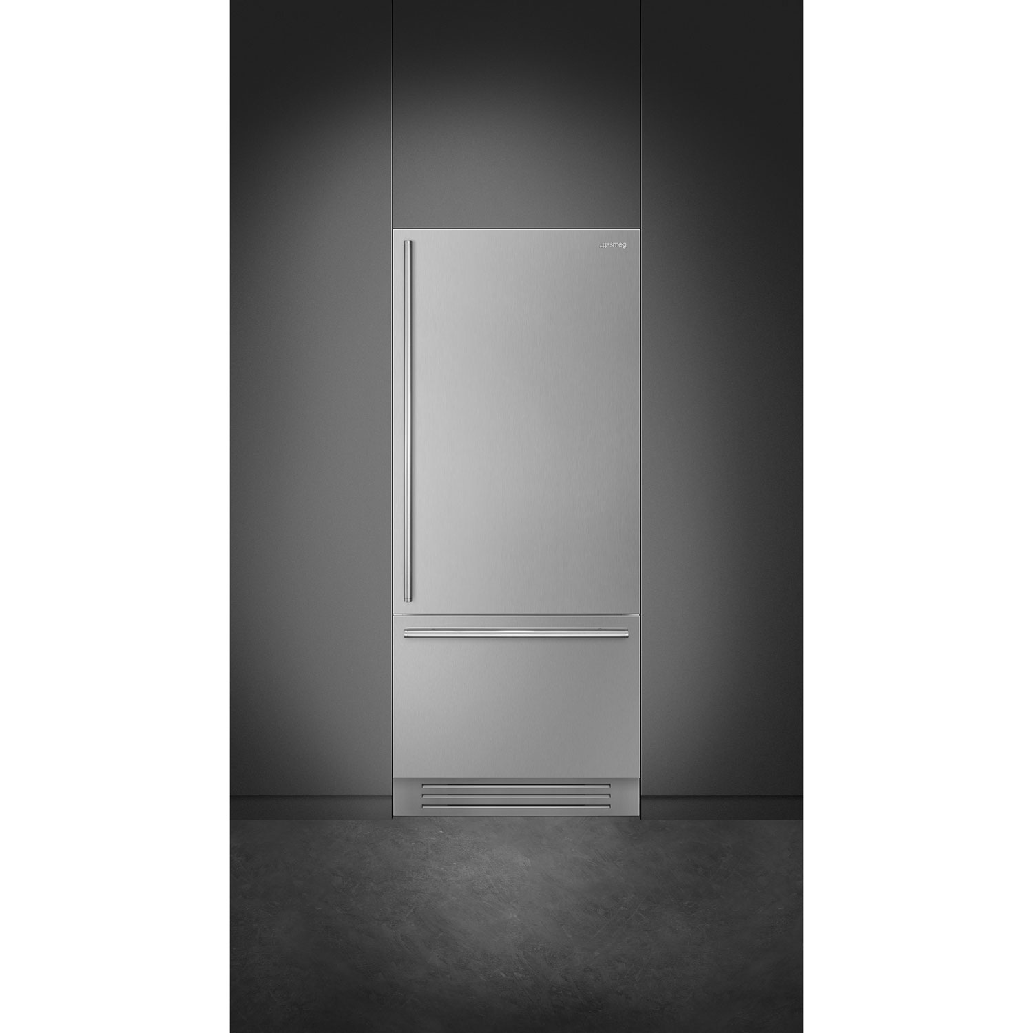 Réfrigérateur à congélateur inférieur encastrable 19 pi³ 36 po avec distributeur de glaçons de Smeg - Prêt pour panneau