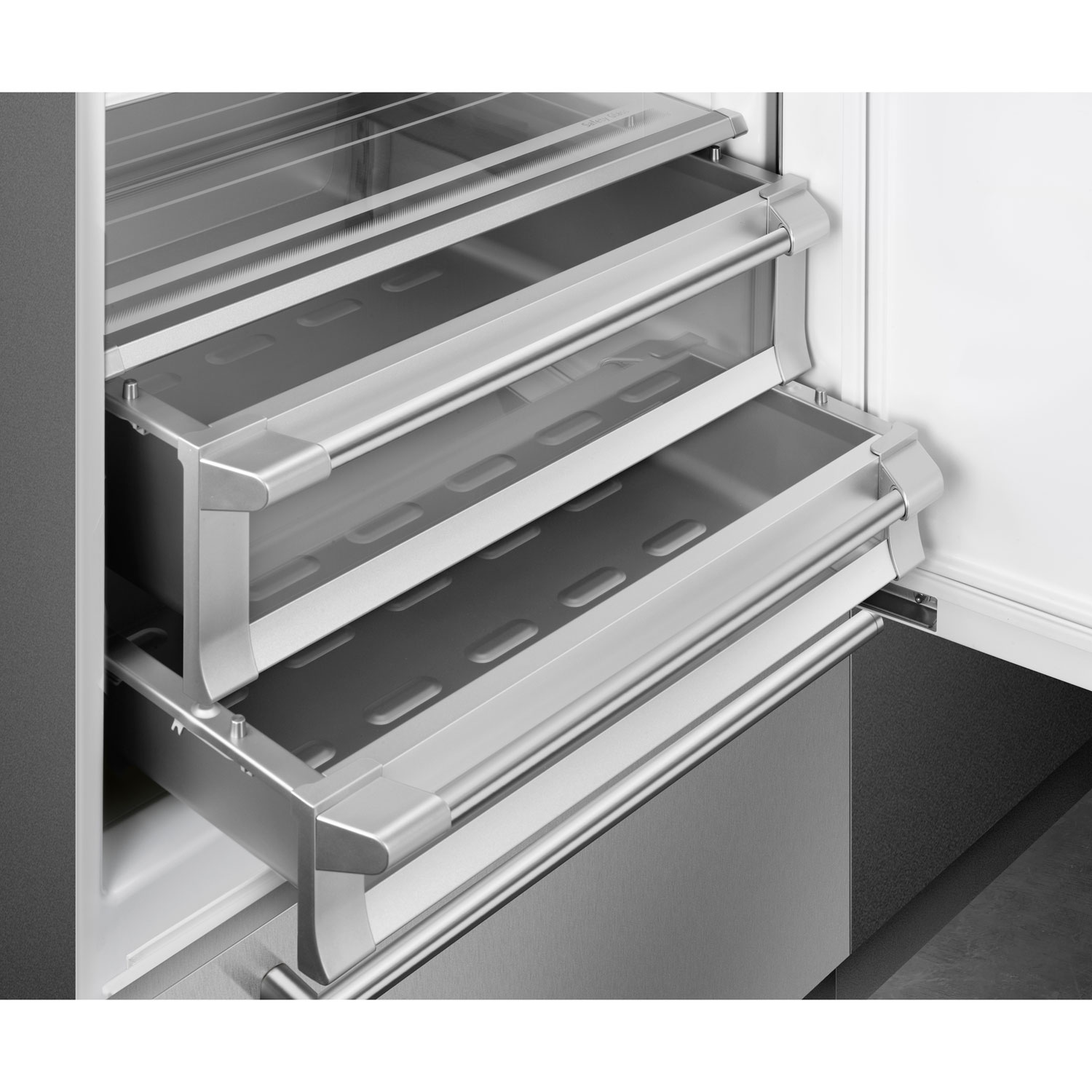 Réfrigérateur à congélateur inférieur encastrable 19 pi³ 36 po avec distributeur de glaçons de Smeg - Prêt pour panneau