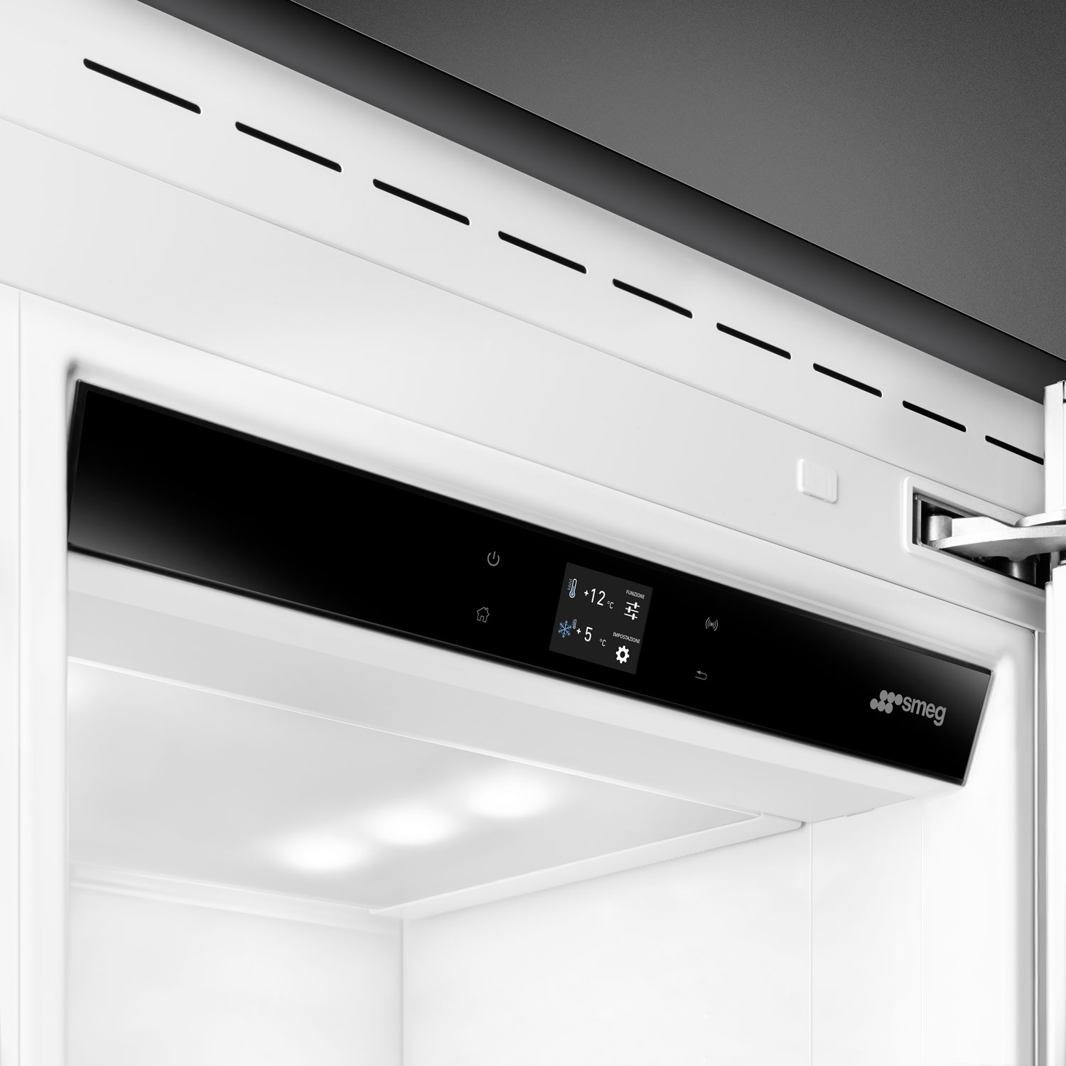 Réfrigérateur à congélateur inférieur encastrable 15 pi³ 30 po avec distributeur de glaçons de Smeg - Prêt pour panneau