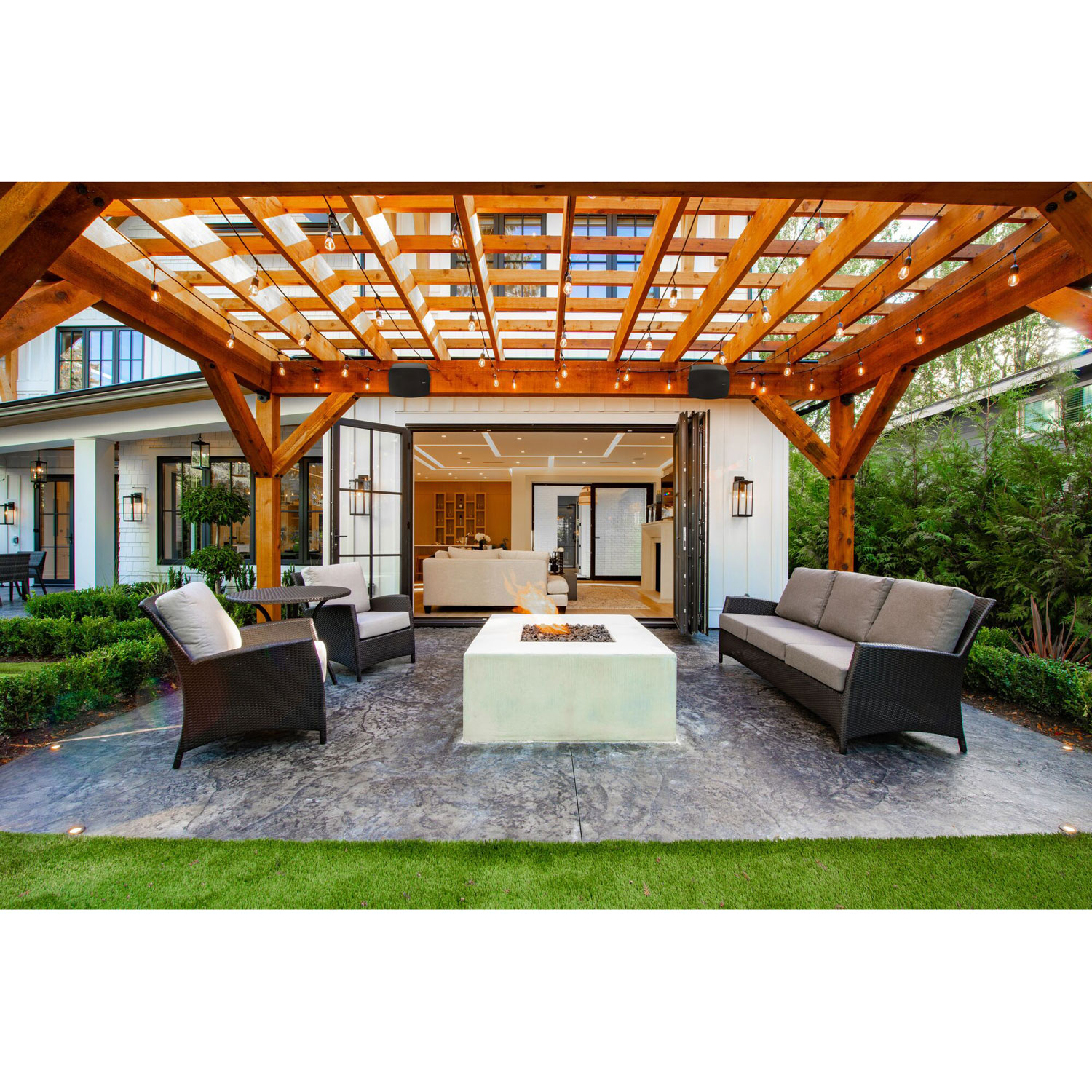 Système de haut-parleurs à 5 voies résistant aux intempéries 320 W RSM-650 de - Paire - Blanc