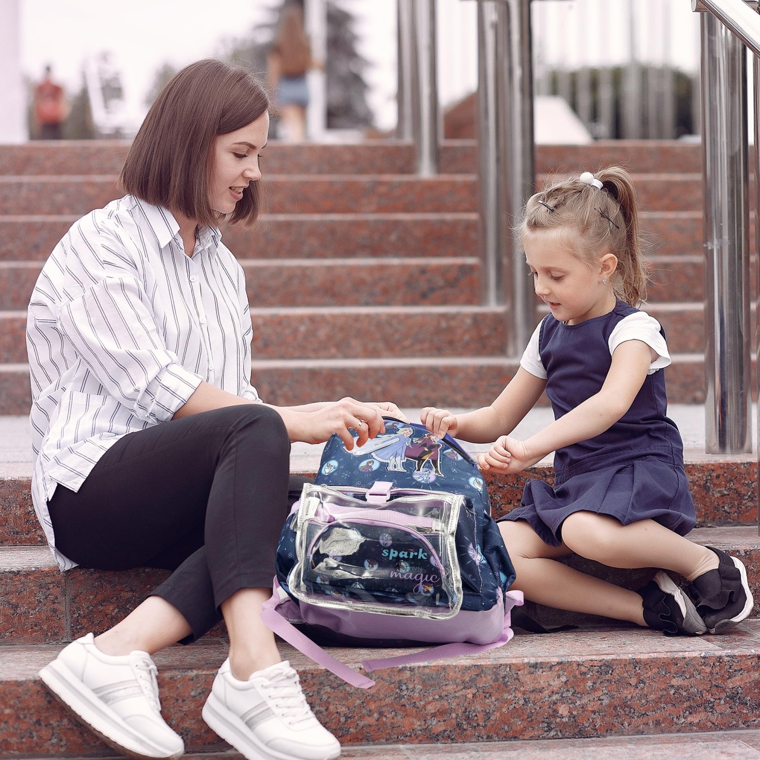 Sac à dos pour enfants 16&nbsp;po la Reine des neiges de Disney avec boîte-repas - Ensemble de 6 pièces pour enfants