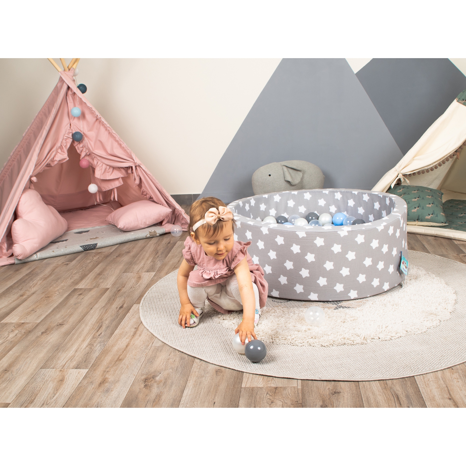 Delsit Kids Foam Ball Pit - Indoor Play Ball Pool for Toddlers and Babies; Includes 200 Balls, European Made Toy