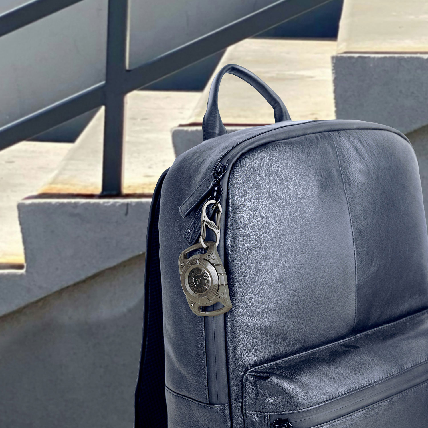 Logiix Pet Collar Case for AirTag - Black