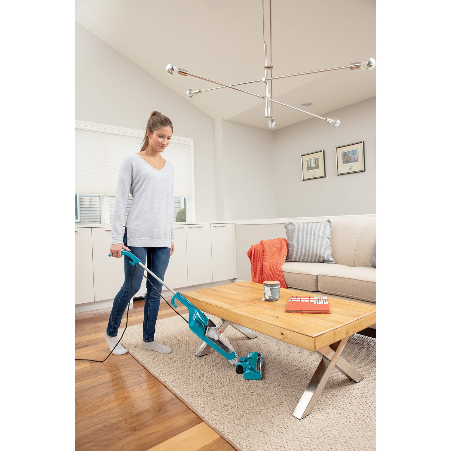 Aspirateur-balai Bissell - Featherweight Turbo Lightweight - avec aspirateur à main Lift-Off et rouleau-brosse motorisé - 15&nbsp;pi C.