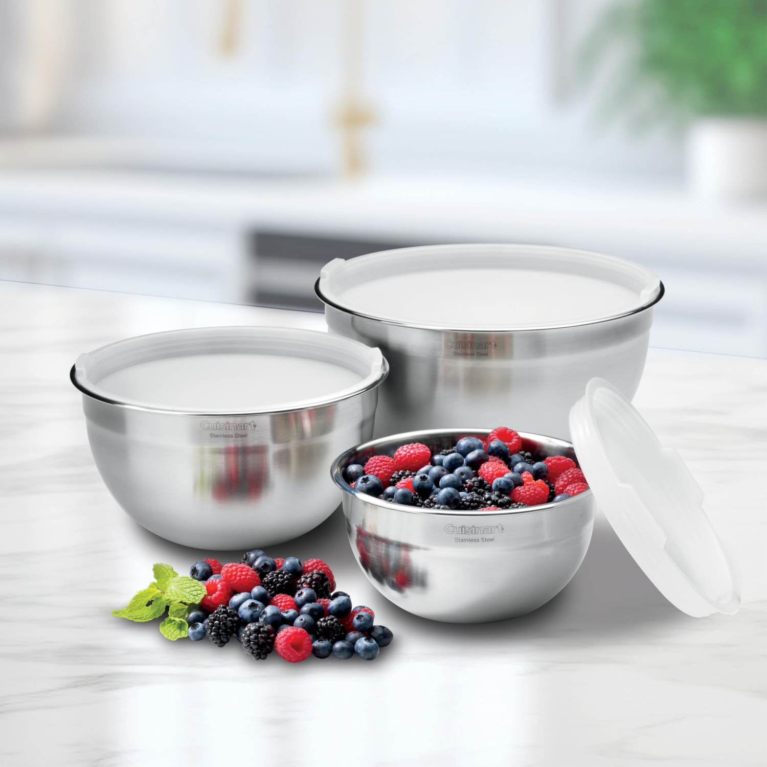 Cuisinart CTG-00-SMBC Set of 3 Stainless Steel Mixing Bowls with lids