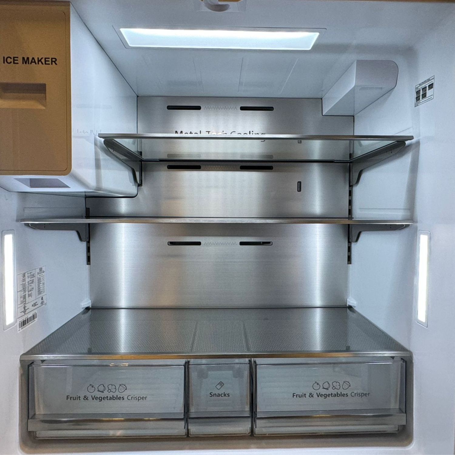 Réfrigérateur professionnel à deux portes de 36 po avec distributeur d'eau et de glaçons ARF3601