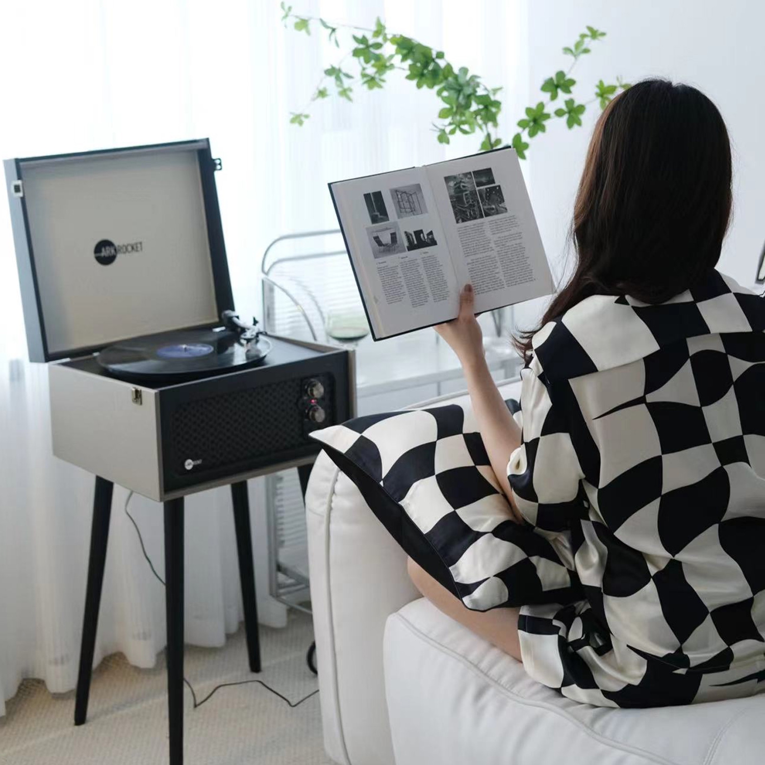 Support de tourne-disque Bluetooth Discovery d'ArkRocket avec tourne-disque à 3 vitesses - Gris