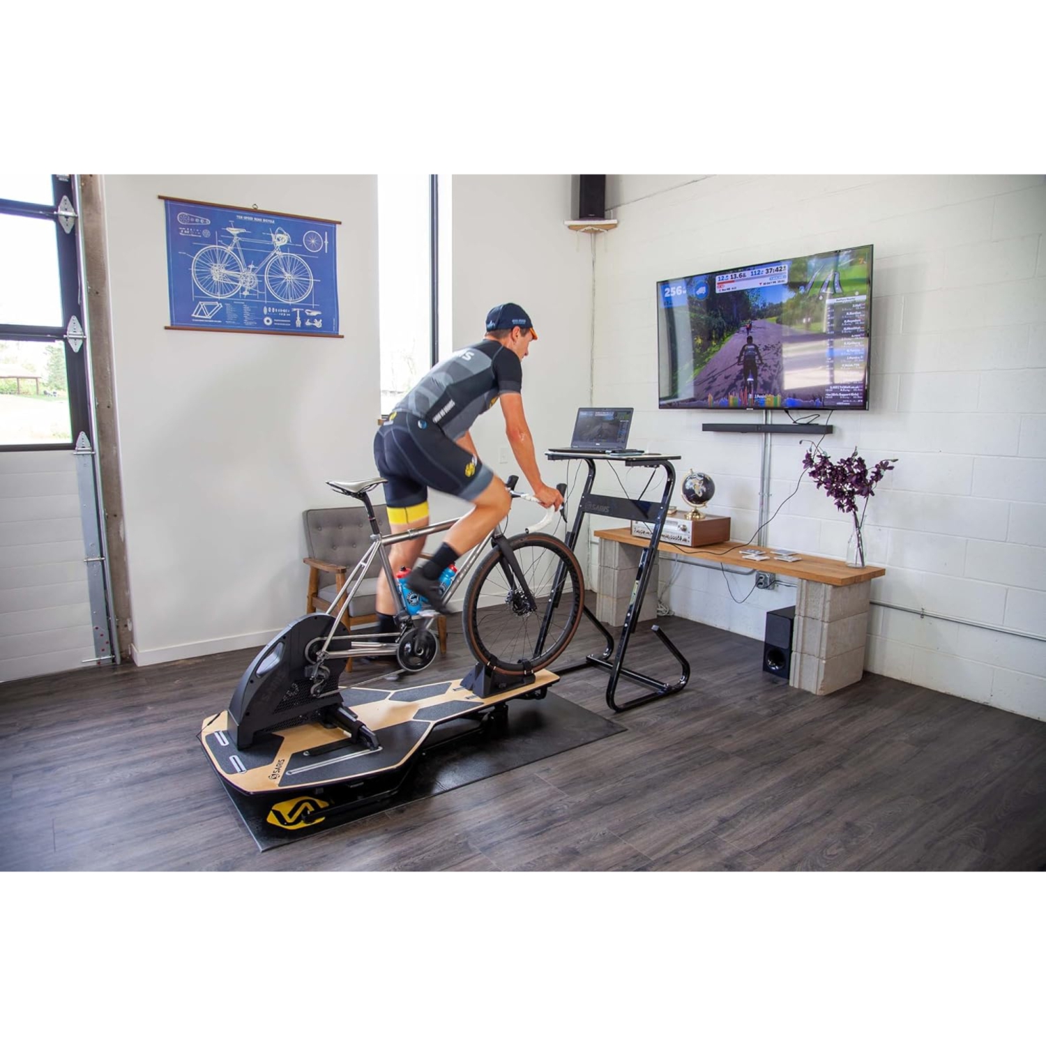 Saris – Support d’entraînement à vélo articulé MP1 Nfinity, support de vélo d’intérieur brun