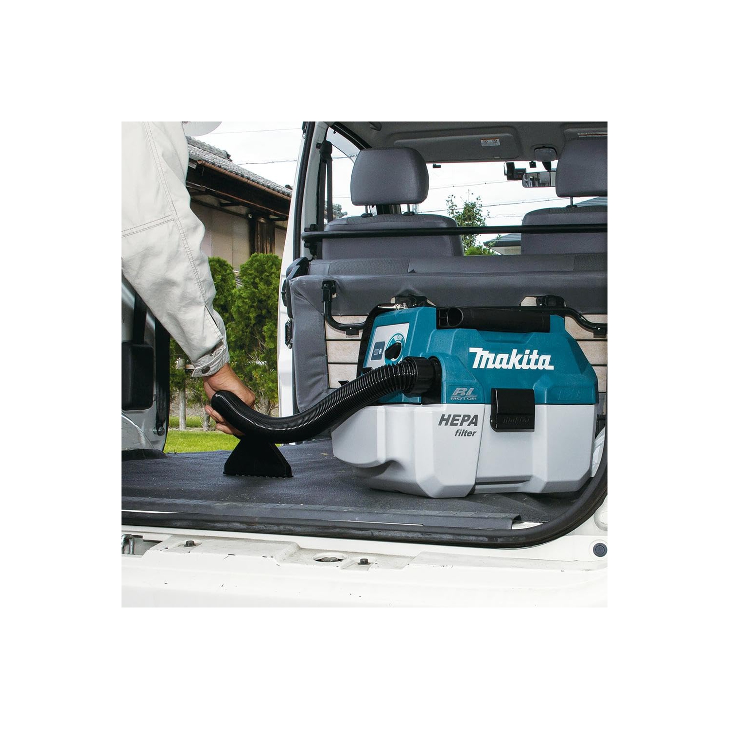 Makita DVC750LZ 18V LXT Lithium-Ion Brushless Cordless 2 Gallon HEPA Filter Portable Wet/Dry Dust Extractor/Vacuum, To..