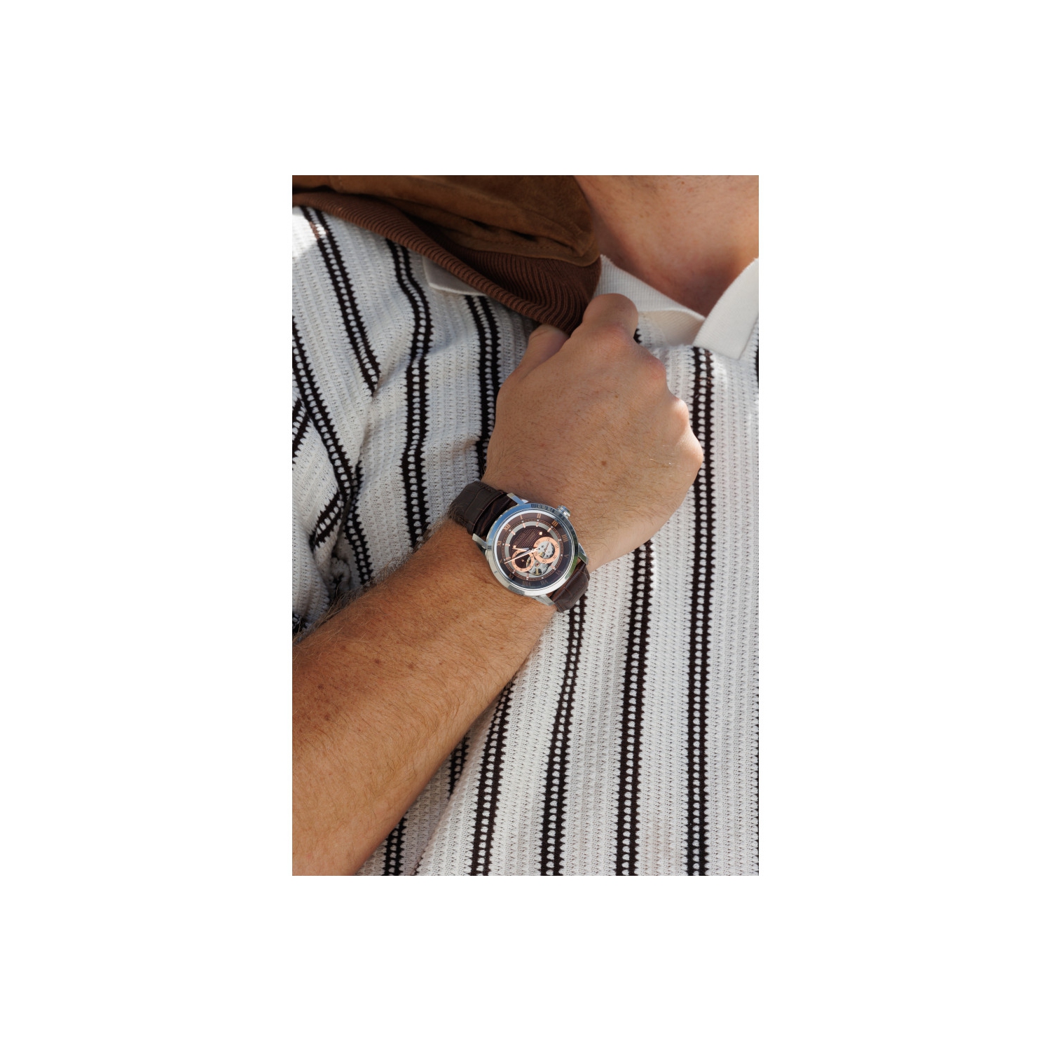 Montre automatique Sutton de Bulova hommes 42 mm avec boîtier en acier inoxydable argenté et cadran brun