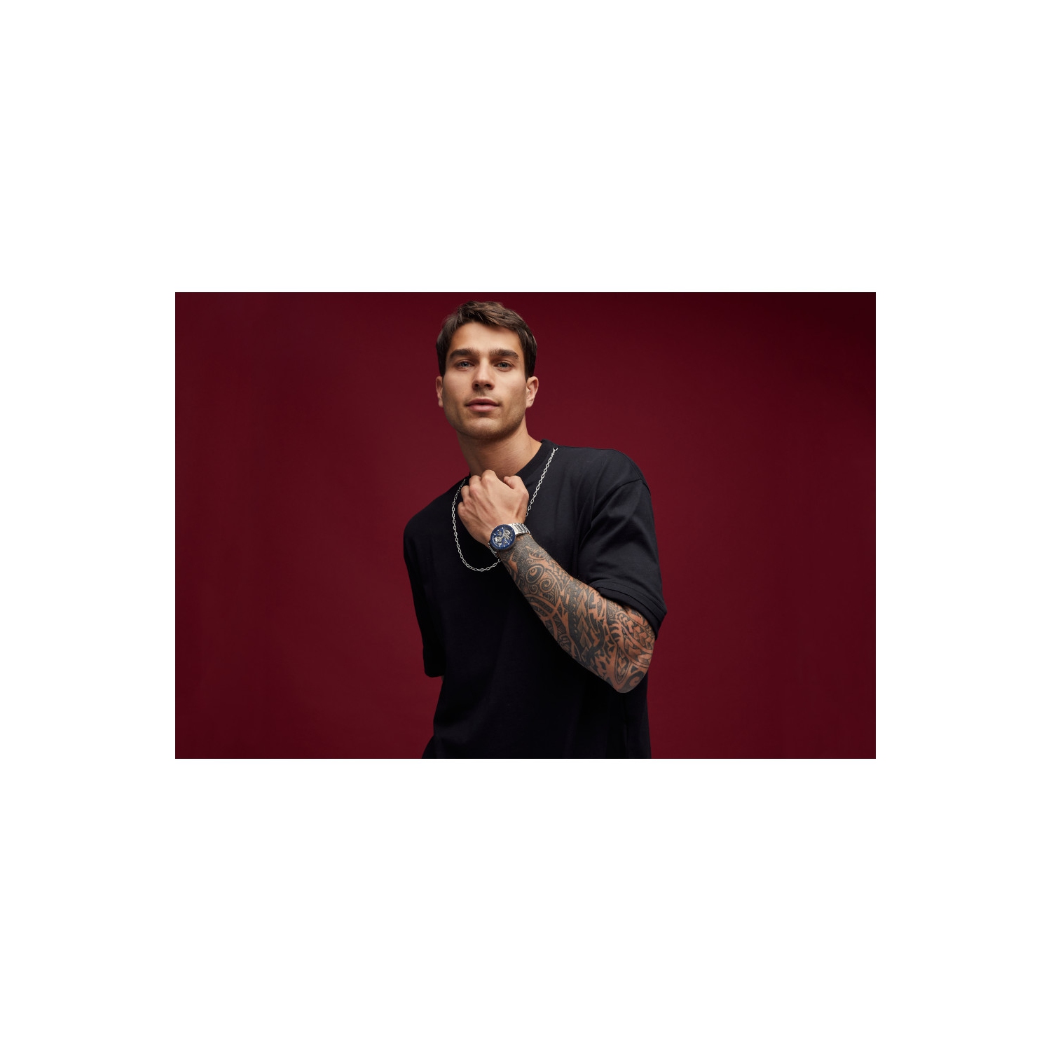 Montre automatique Futuro pour hommes de Bulova 42&nbsp;mm avec boîtier et bracelet en acier inoxydable argenté et cadran bleu