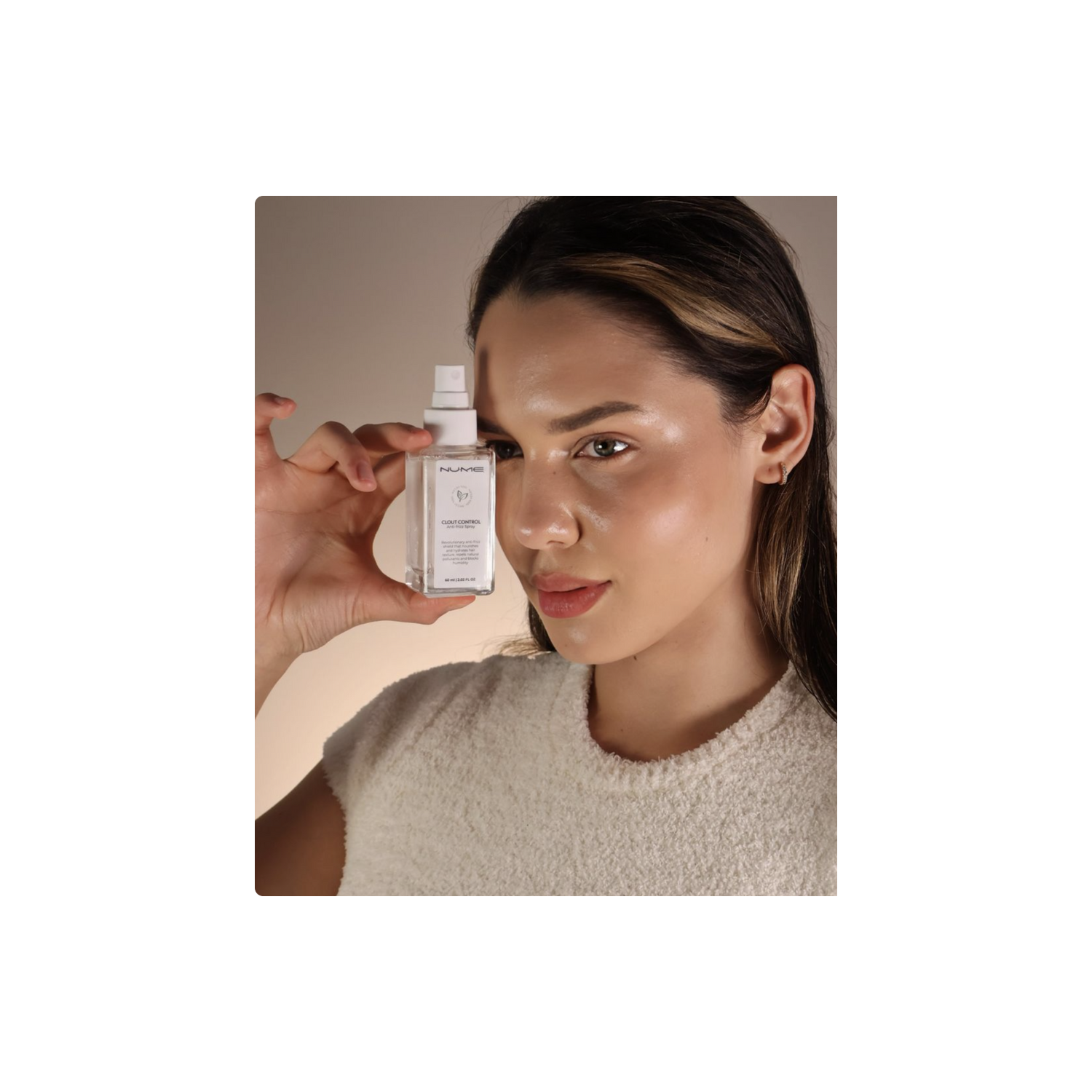 NuMe Clout Control Anti-Frizz Spray for Fresh and Vibrant Hair