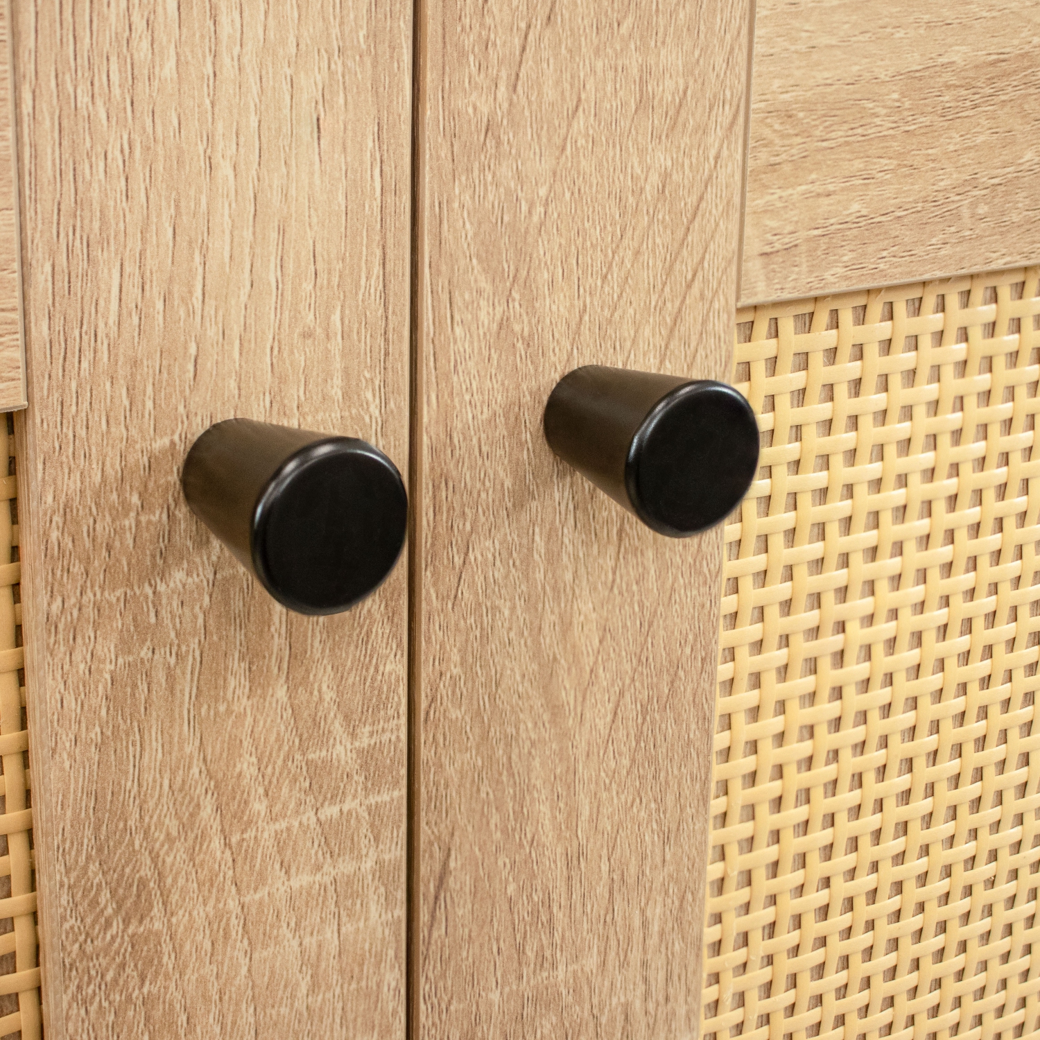 Sunnydaze 2-Door MDF Accent Cabinet with Shelf/Rattan Doors - Oak