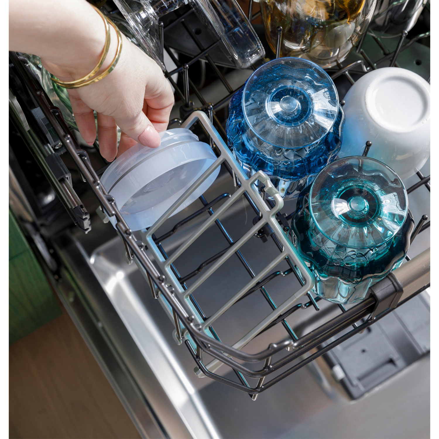 Café Customizable Professional 24" 44dB Built-In Dishwasher - Stainless Steel