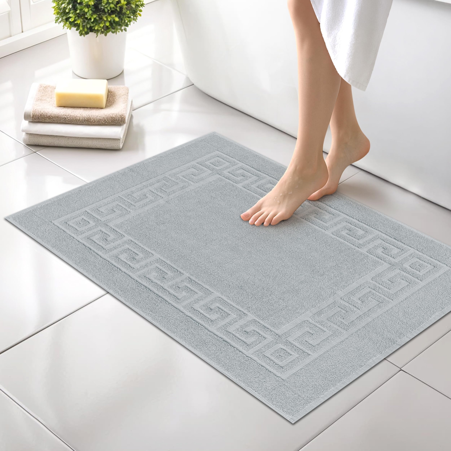 Canadian Linen Everest Bathmats, 2 Pack, 20"x30" Plush Bath Mat Washable Lightweight Quick Dry Soft Absorbent Cotton with Greek Key Design, Light Grey