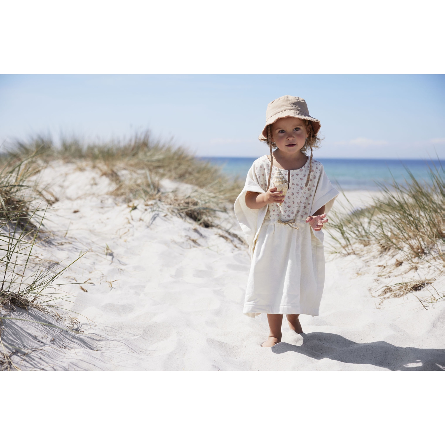 Elodie détails - Bath Poncho - Autumn Rose placement