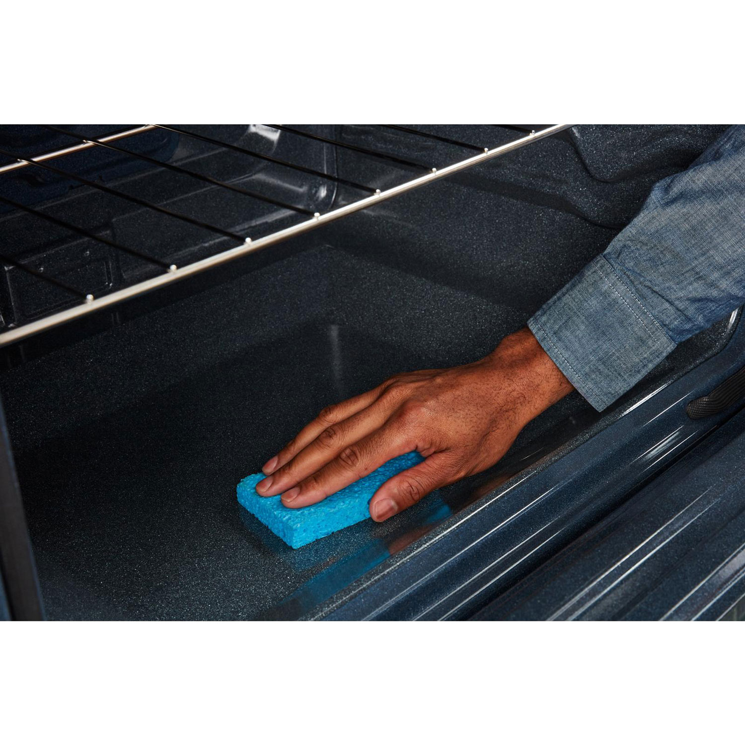 Cuisinière au gaz autonome de 30 po à 5 brûleurs et four autonettoyant de 5 pi³ de GE - Inox