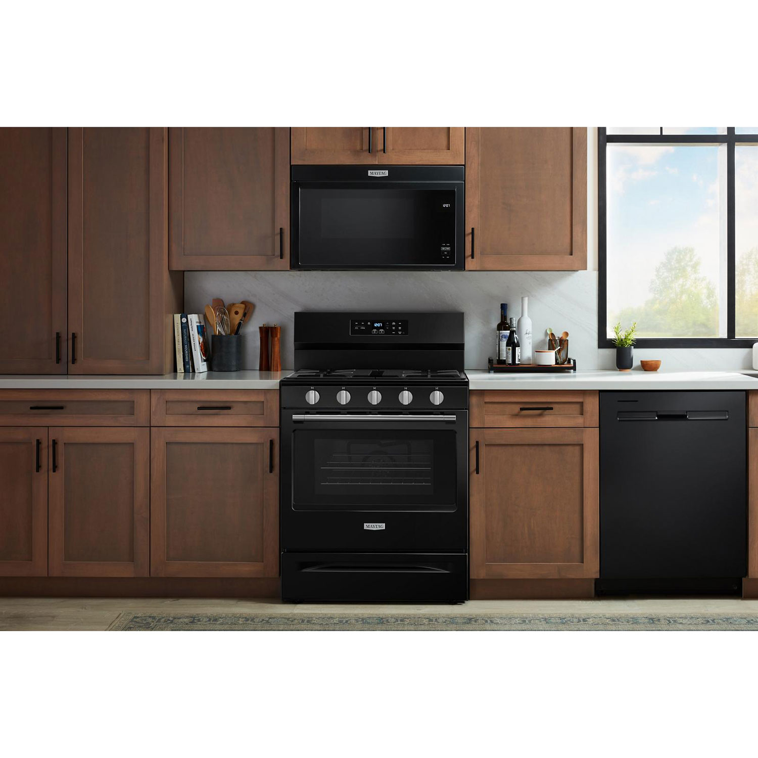 Maytag 30" 5.0 Cu. Ft. Fan Convection 5-Burner Freestanding Gas Air Fry Range - Black